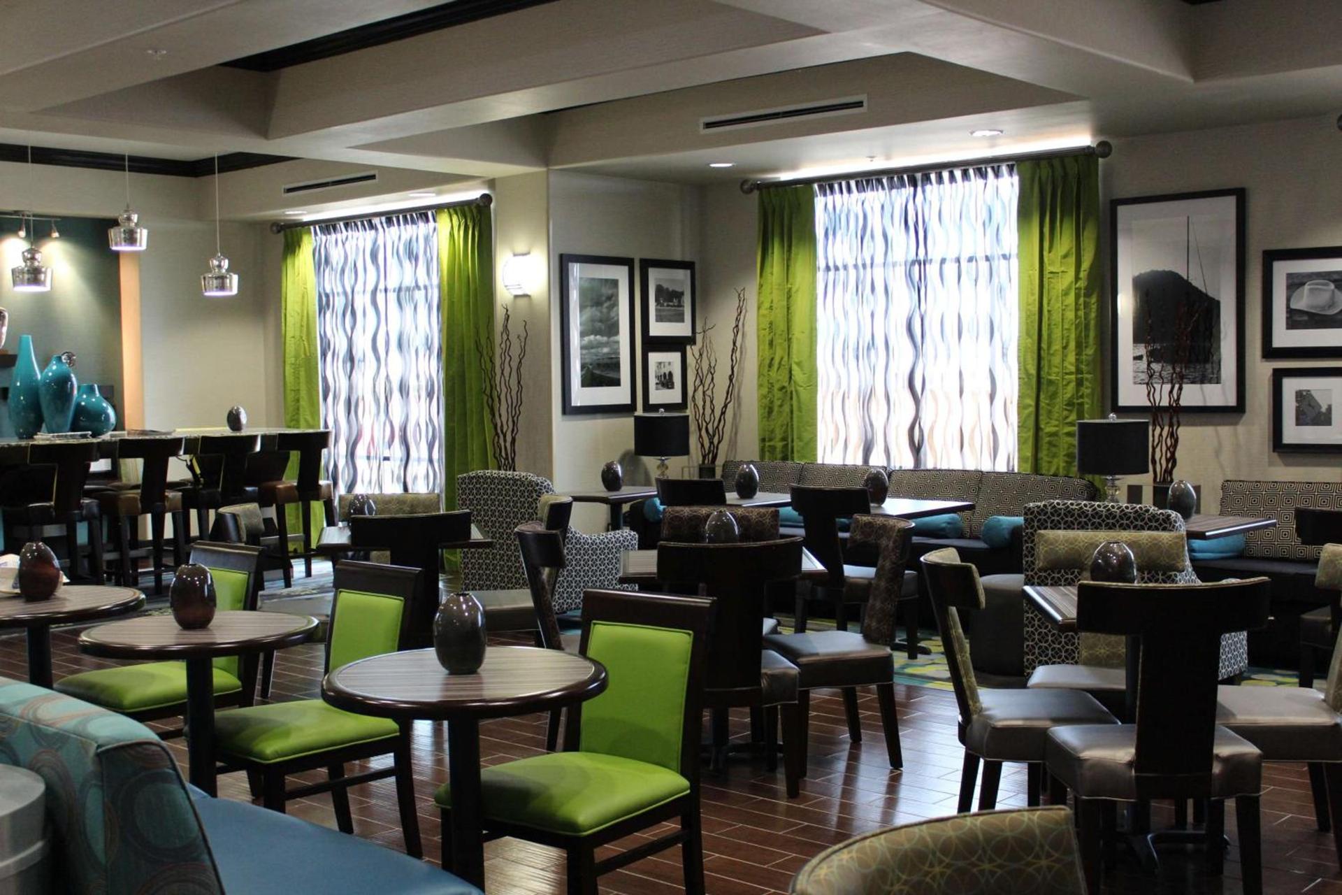 Hampton Inn Cotulla photo 3