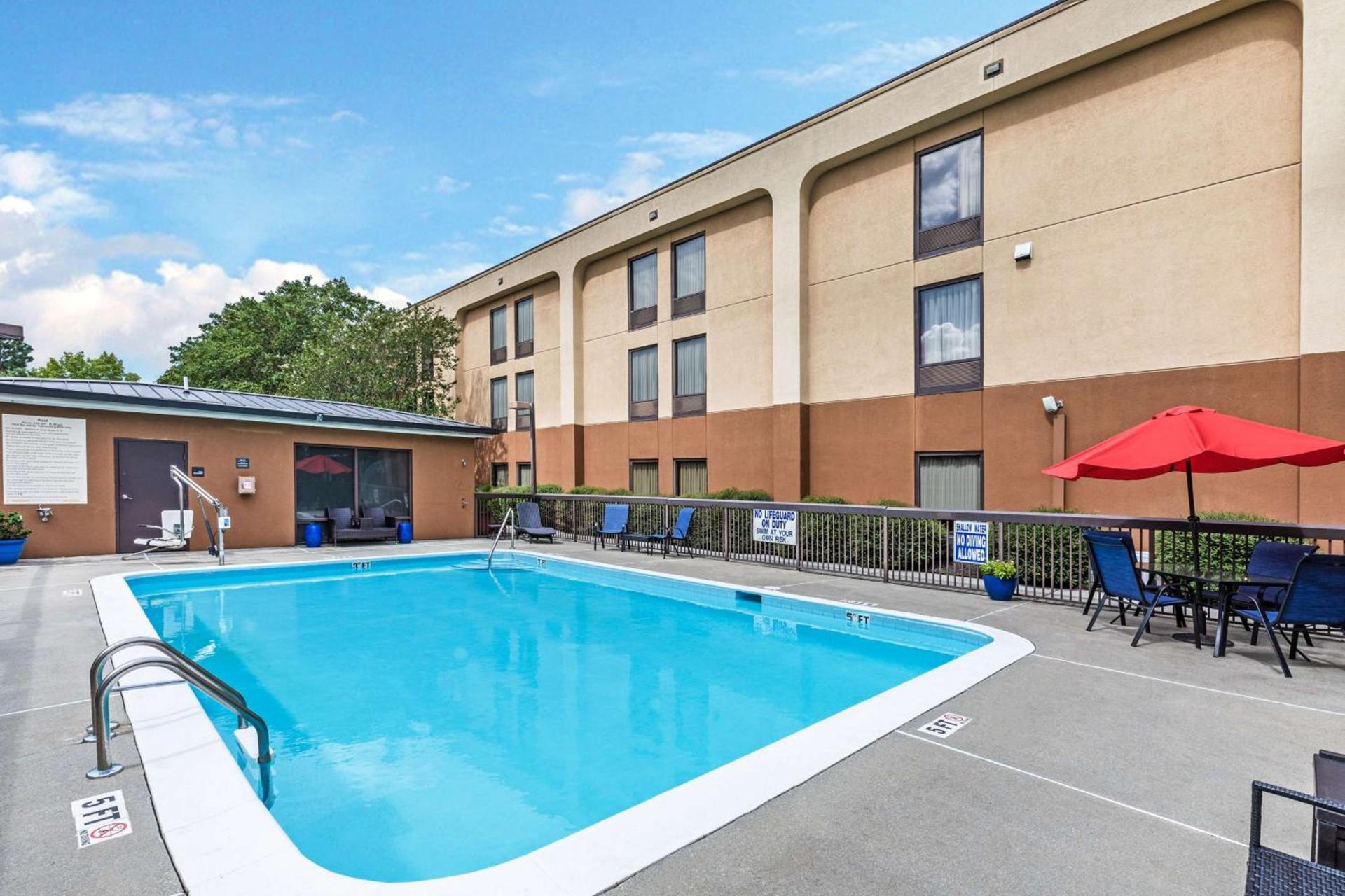 Hampton Inn Aiken photo 5