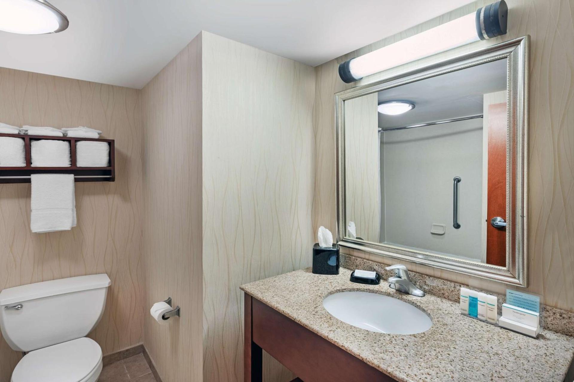 Hampton Inn Aiken photo 17