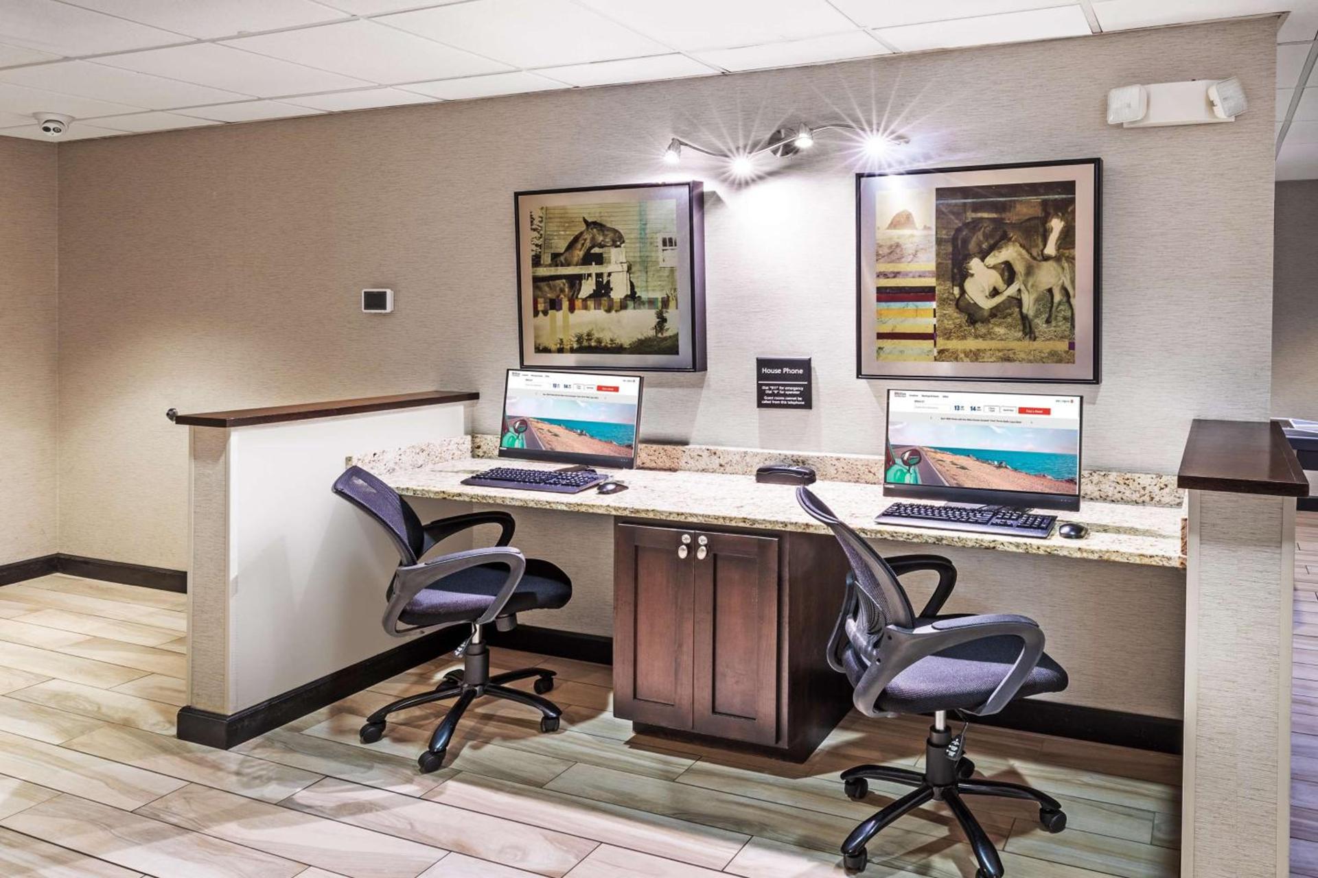 Hampton Inn Aiken photo 22