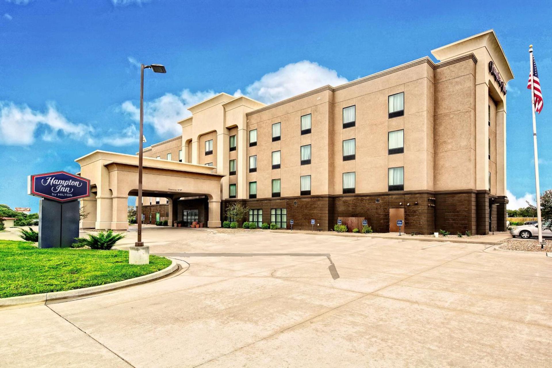 Hampton Inn Belton/Kansas City photo 1