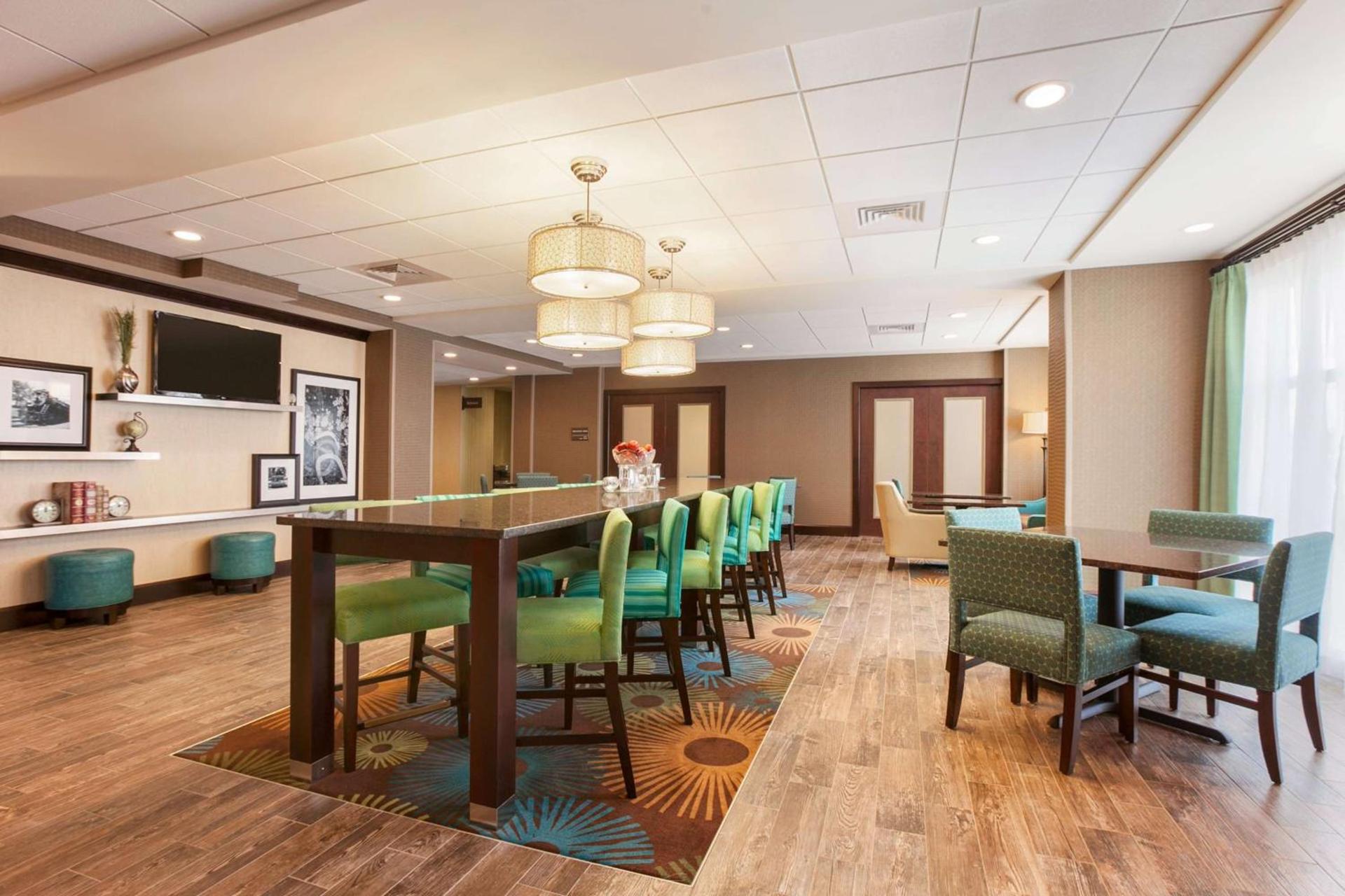 Hampton Inn Belton/Kansas City photo 6