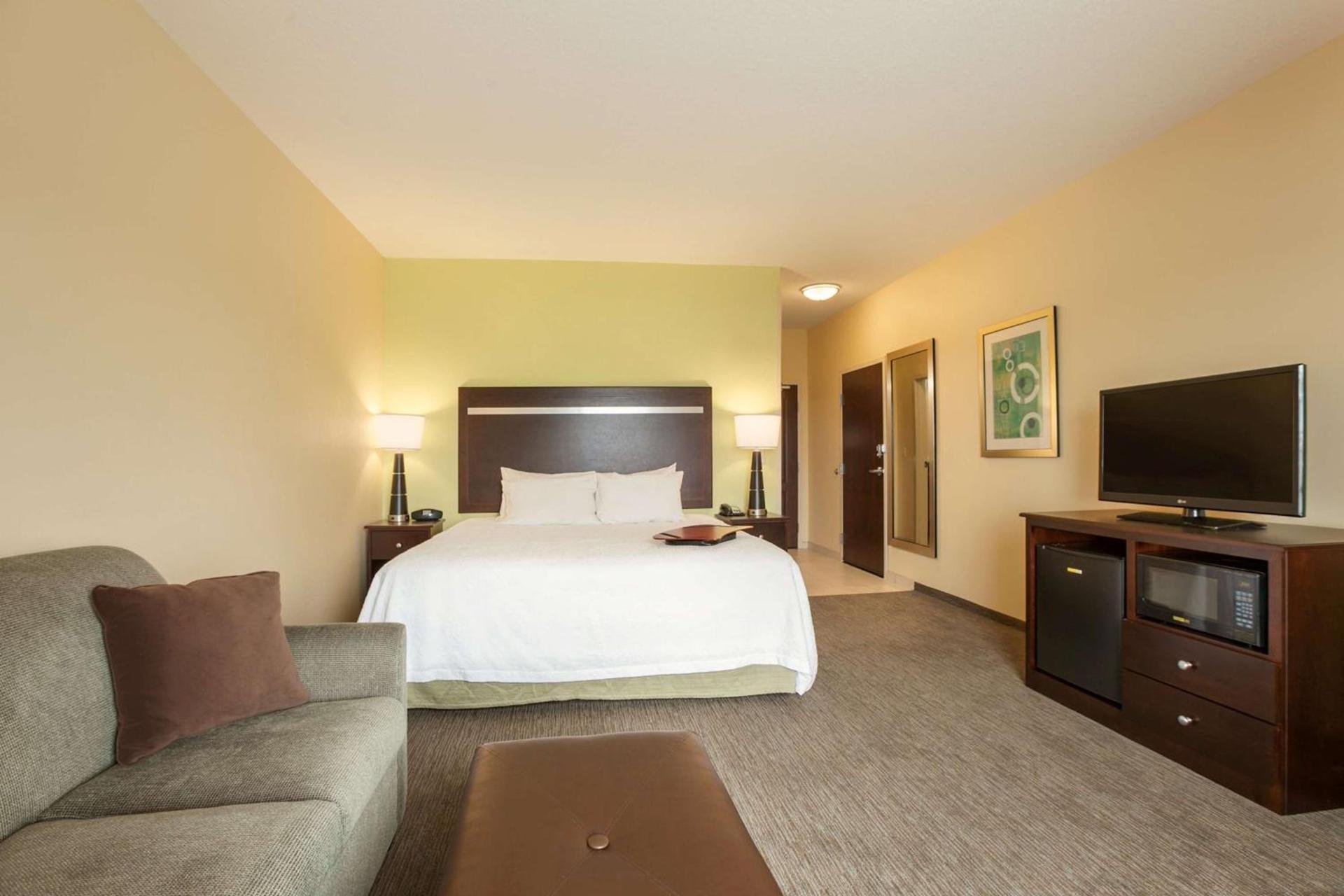 Hampton Inn Belton/Kansas City photo 12
