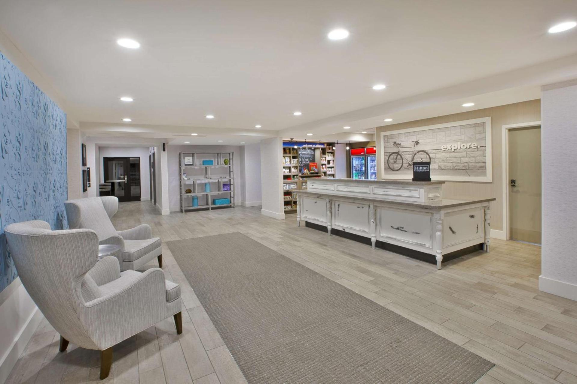 Hampton Inn & Suites Alliance photo 5