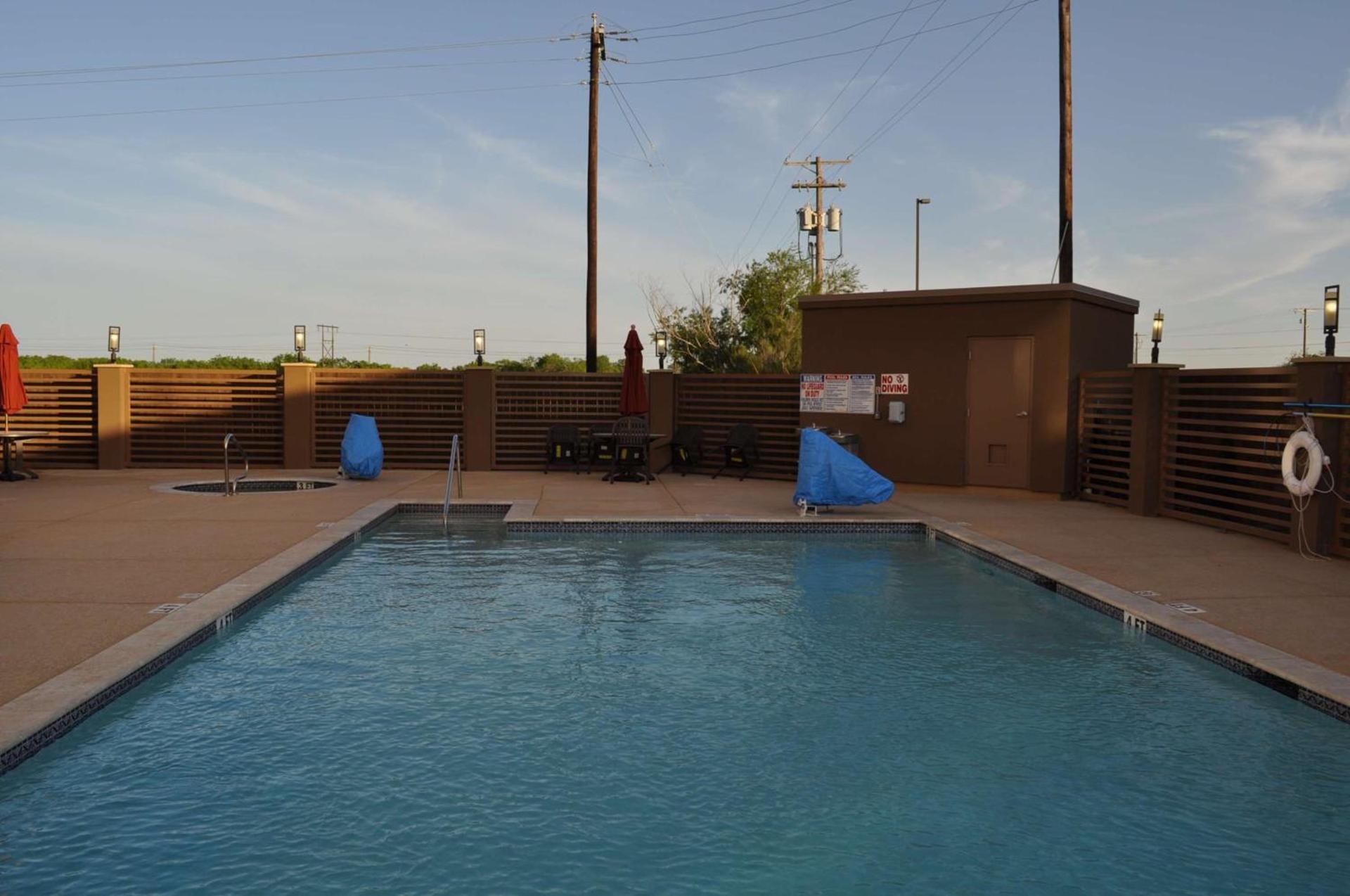 Hampton Inn Pleasanton photo 4