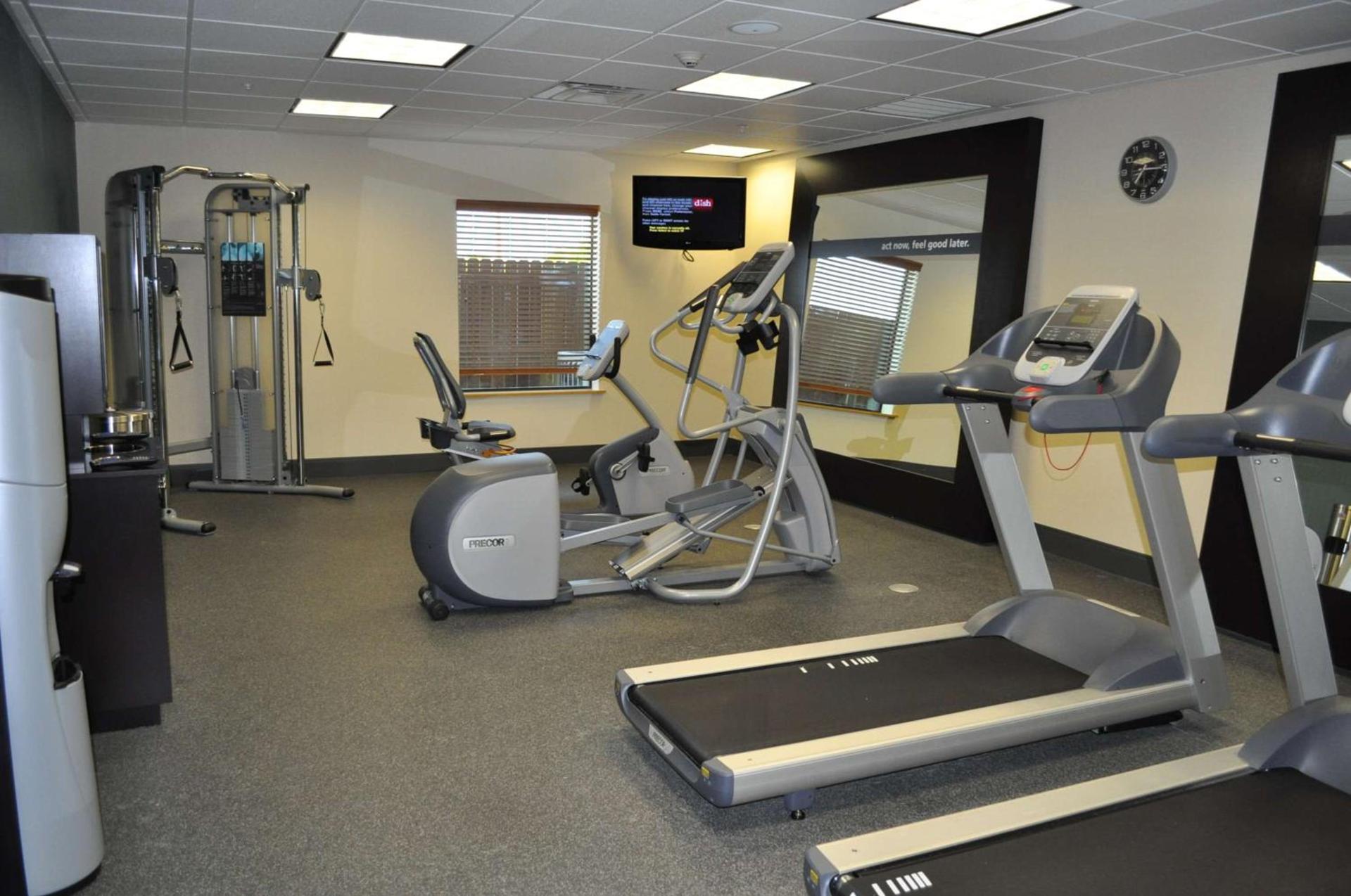 Hampton Inn Pleasanton photo 7