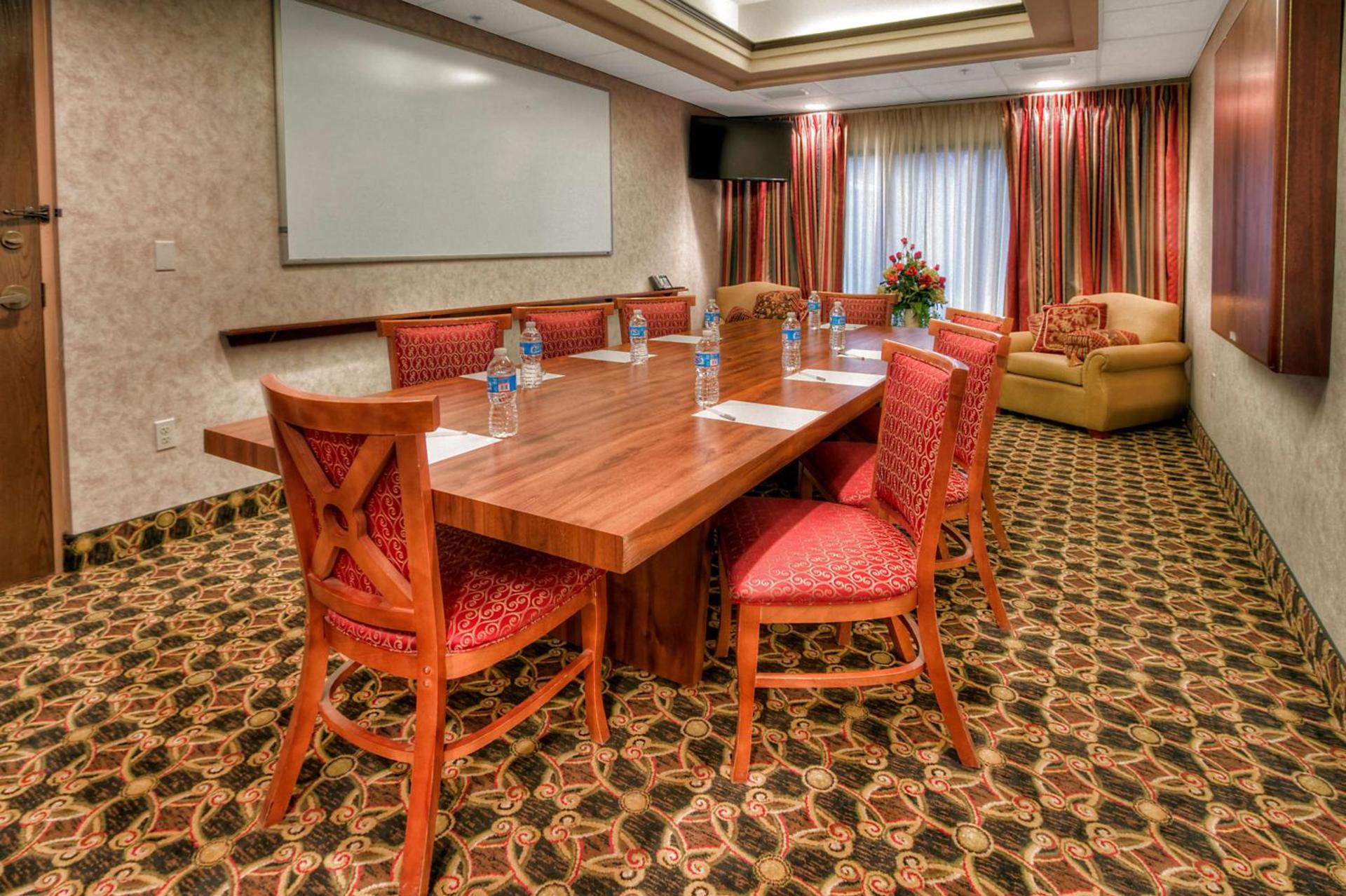 Hampton Inn Marion photo 16