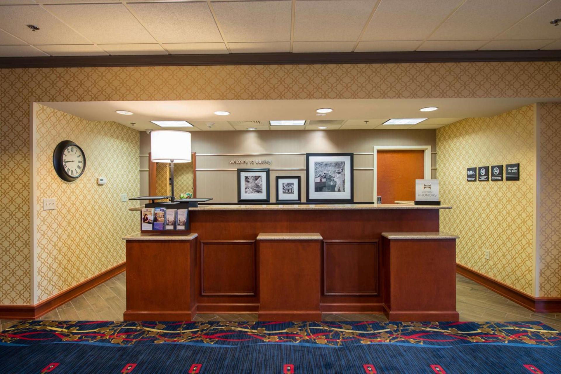 Hampton Inn Easley photo 2
