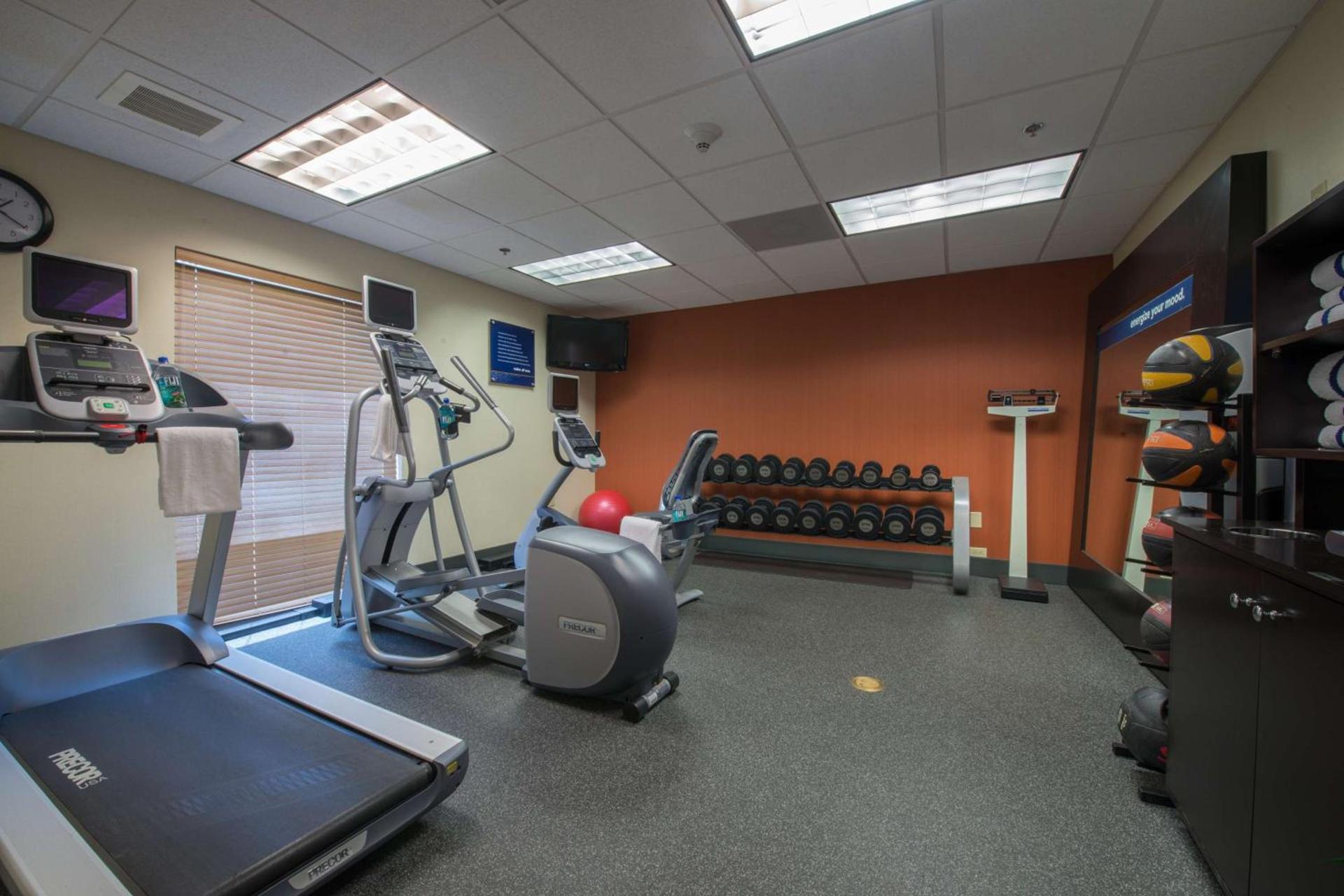 Hampton Inn Easley photo 17