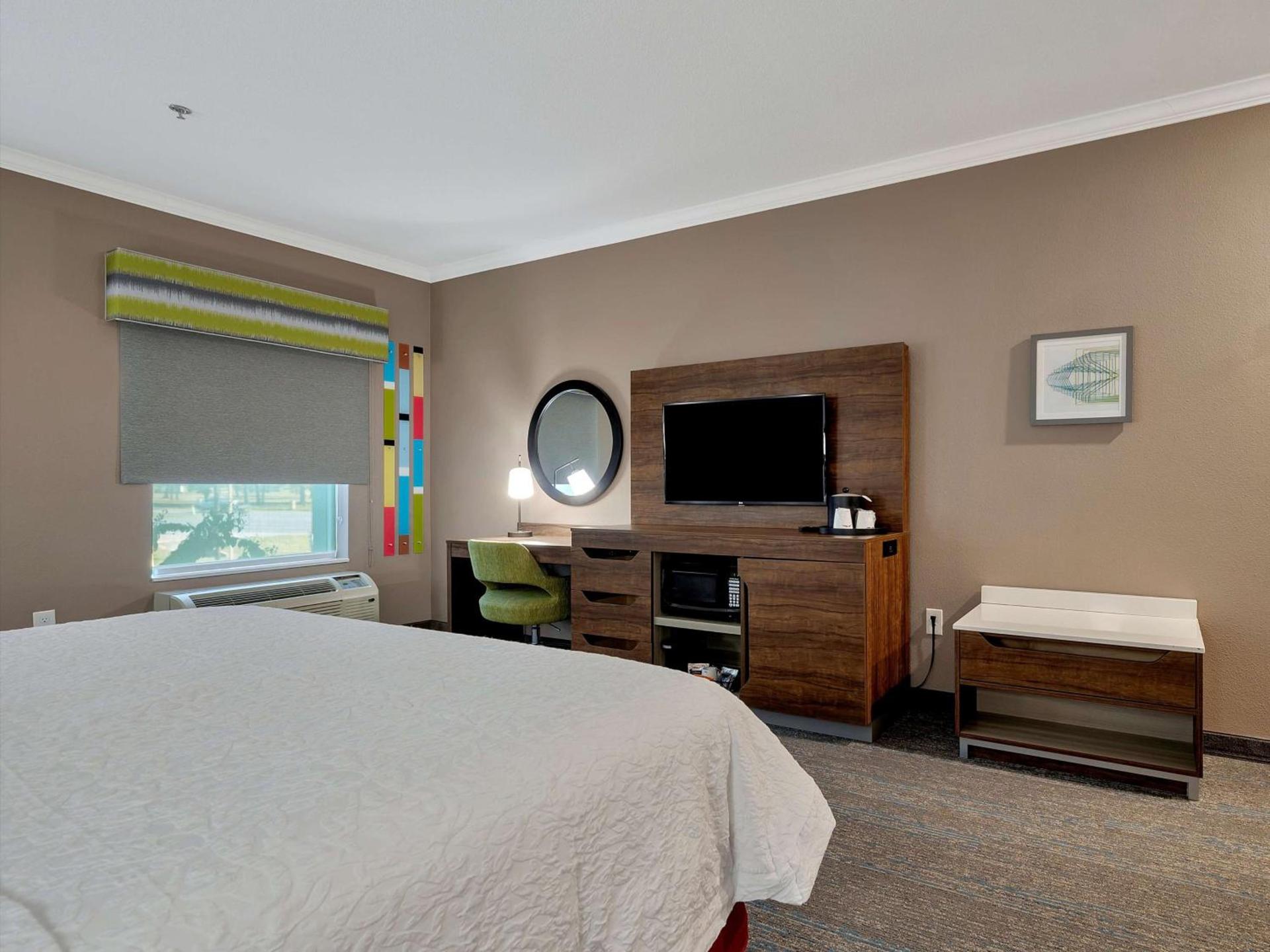 Hampton Inn and Suites Lufkin photo 19