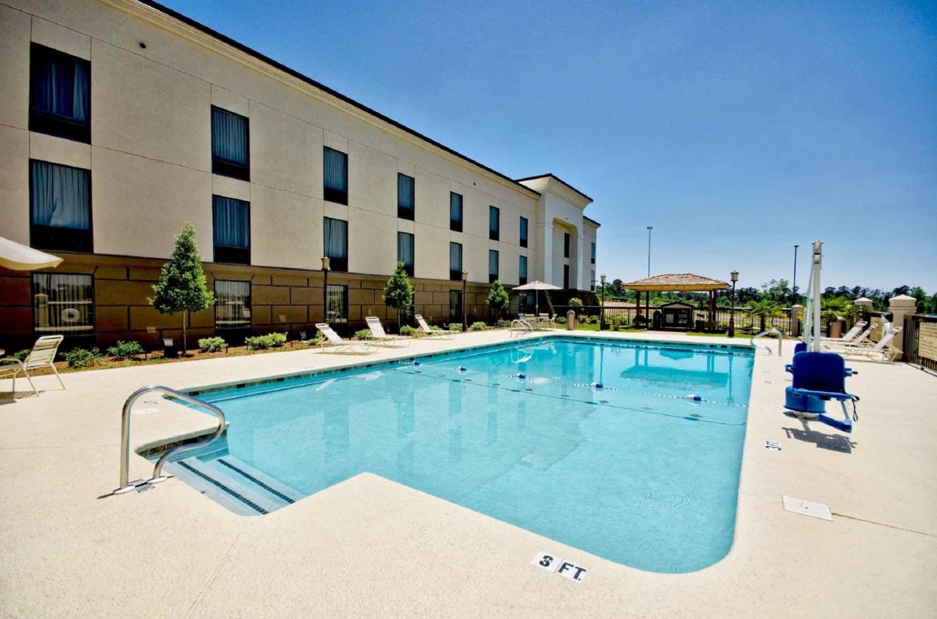 Hampton Inn & Suites Tifton photo 3