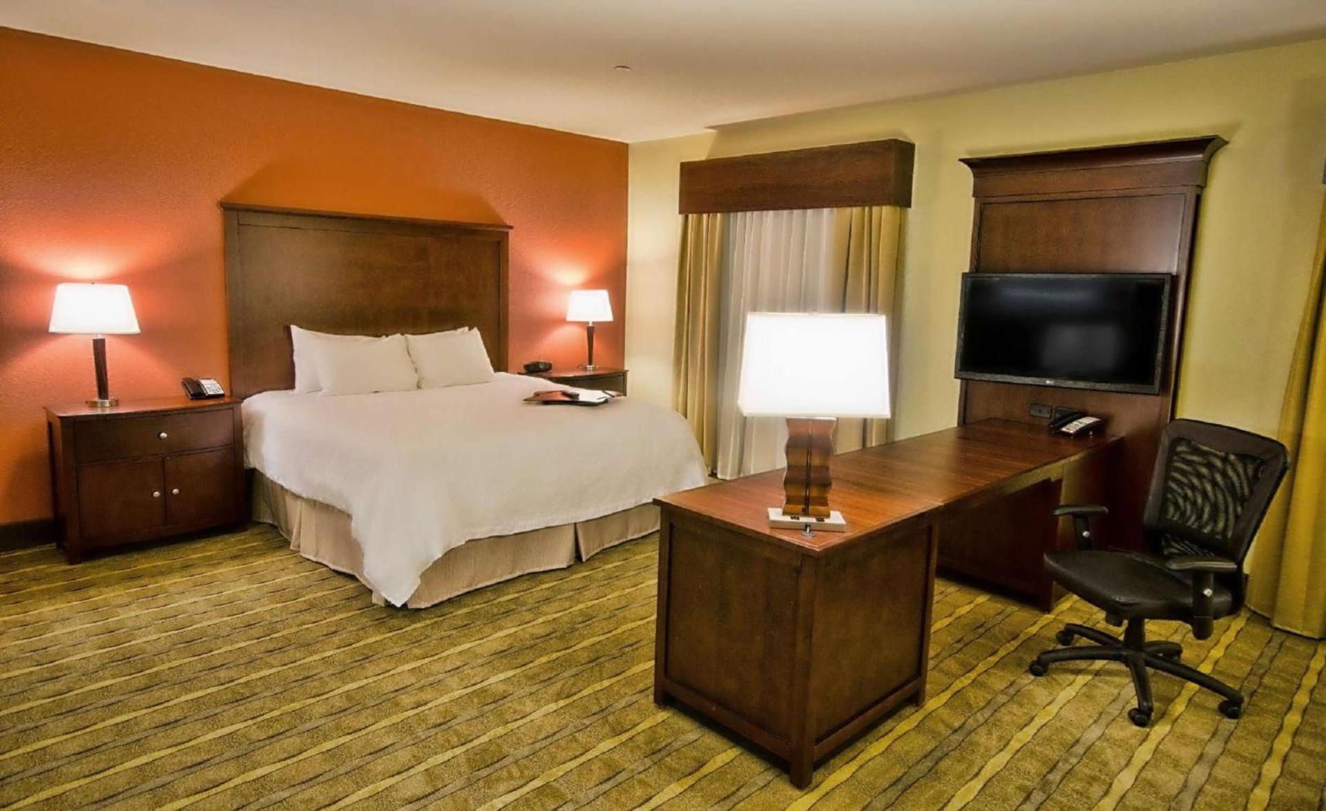 Hampton Inn & Suites Tifton photo 15