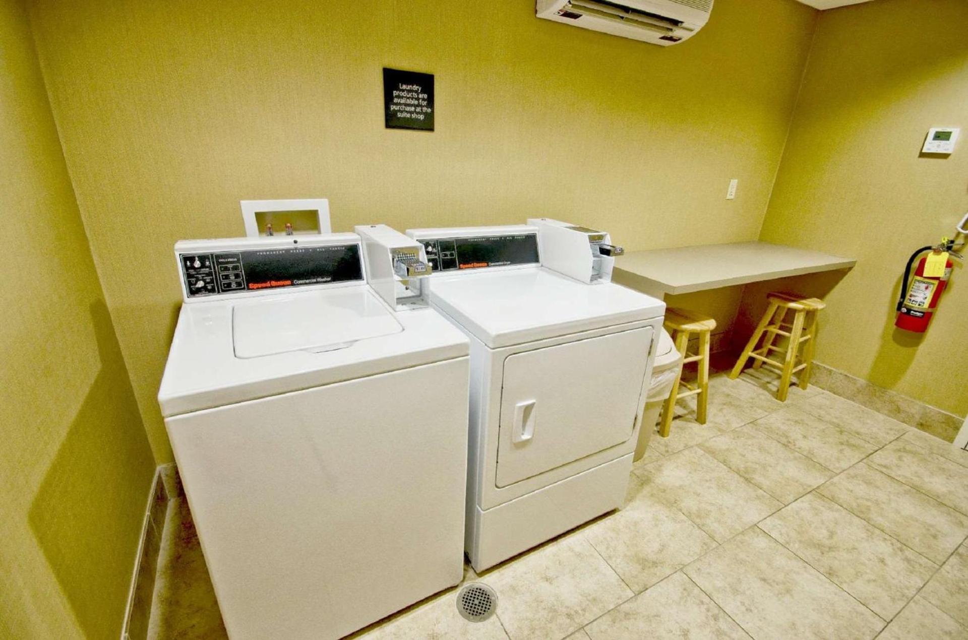 Hampton Inn & Suites Tifton photo 8