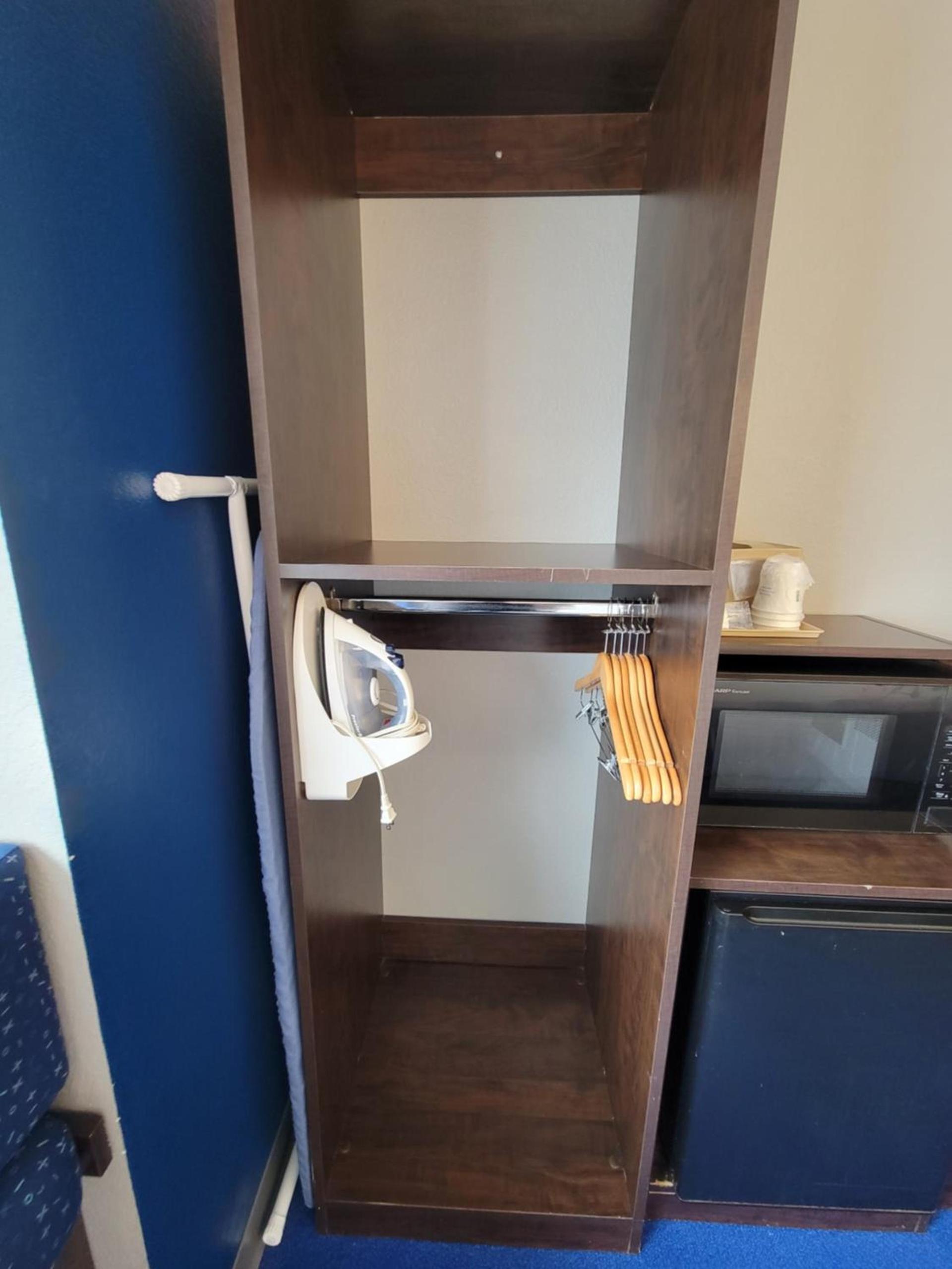 Microtel Inn & Suites by Wyndham Bluffs photo 45