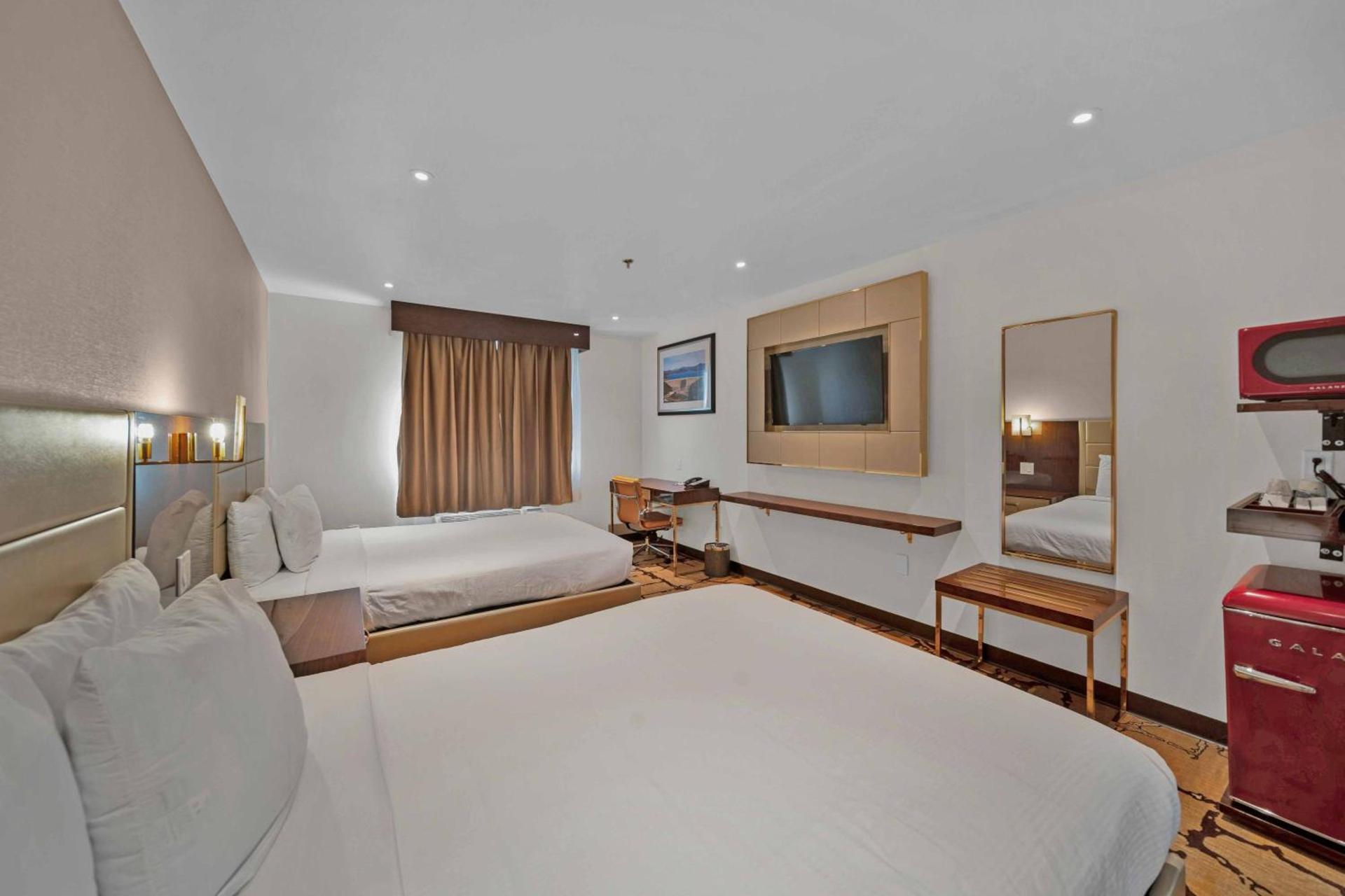 Baymont by Wyndham Anderson photo 26