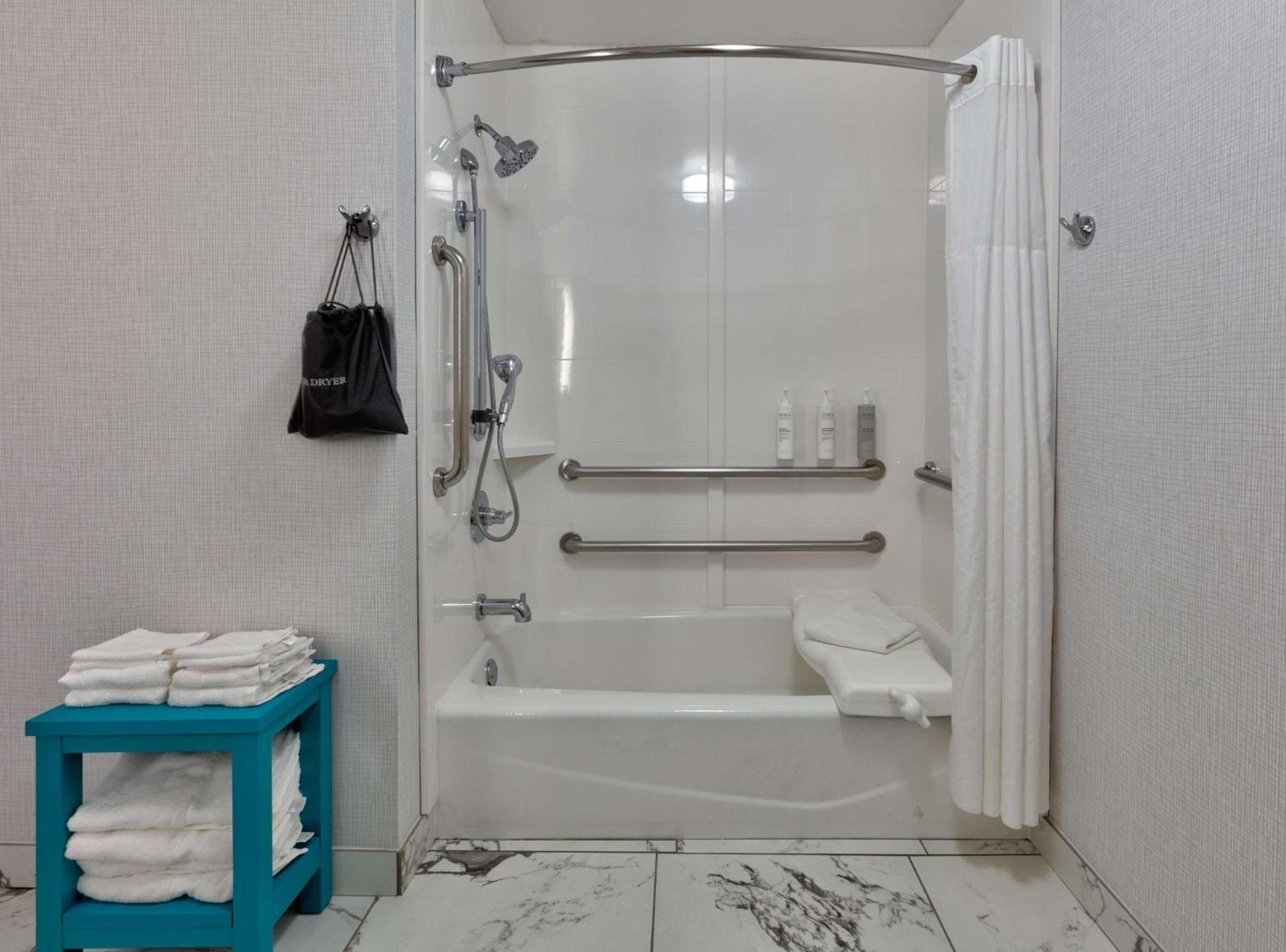 Hampton Inn Norfolk photo 8