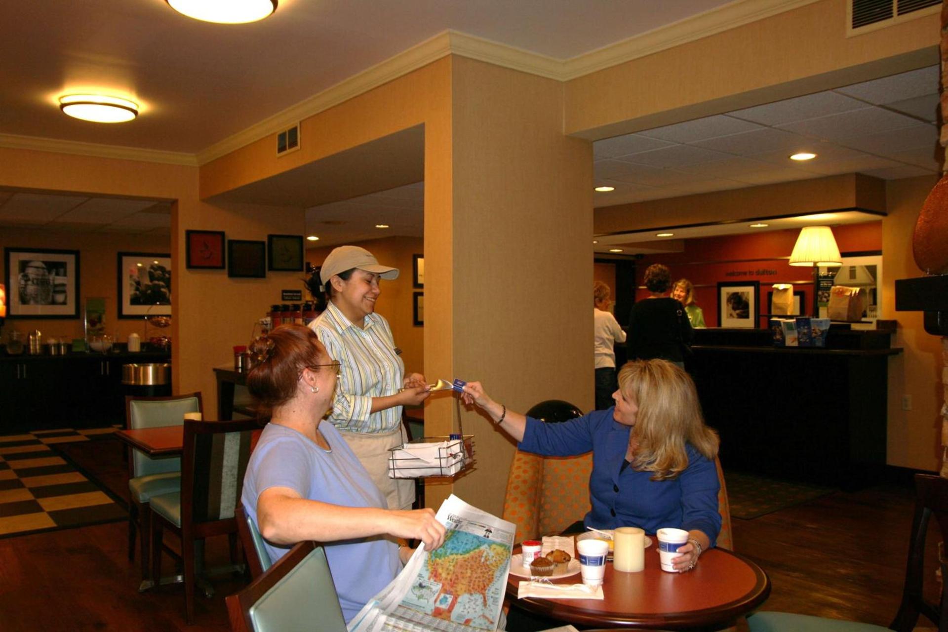 Hampton Inn Dalton photo 15