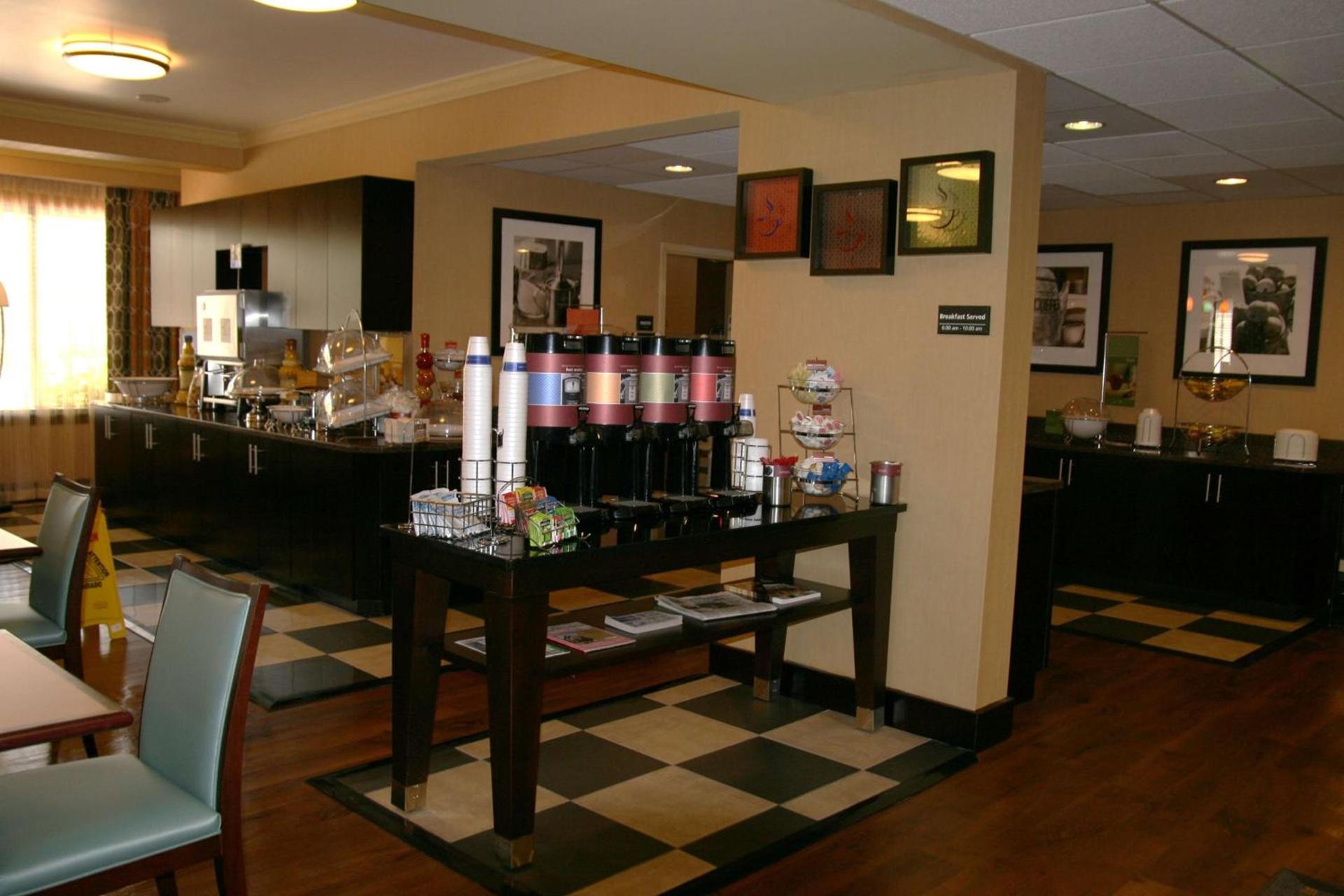 Hampton Inn Dalton photo 12
