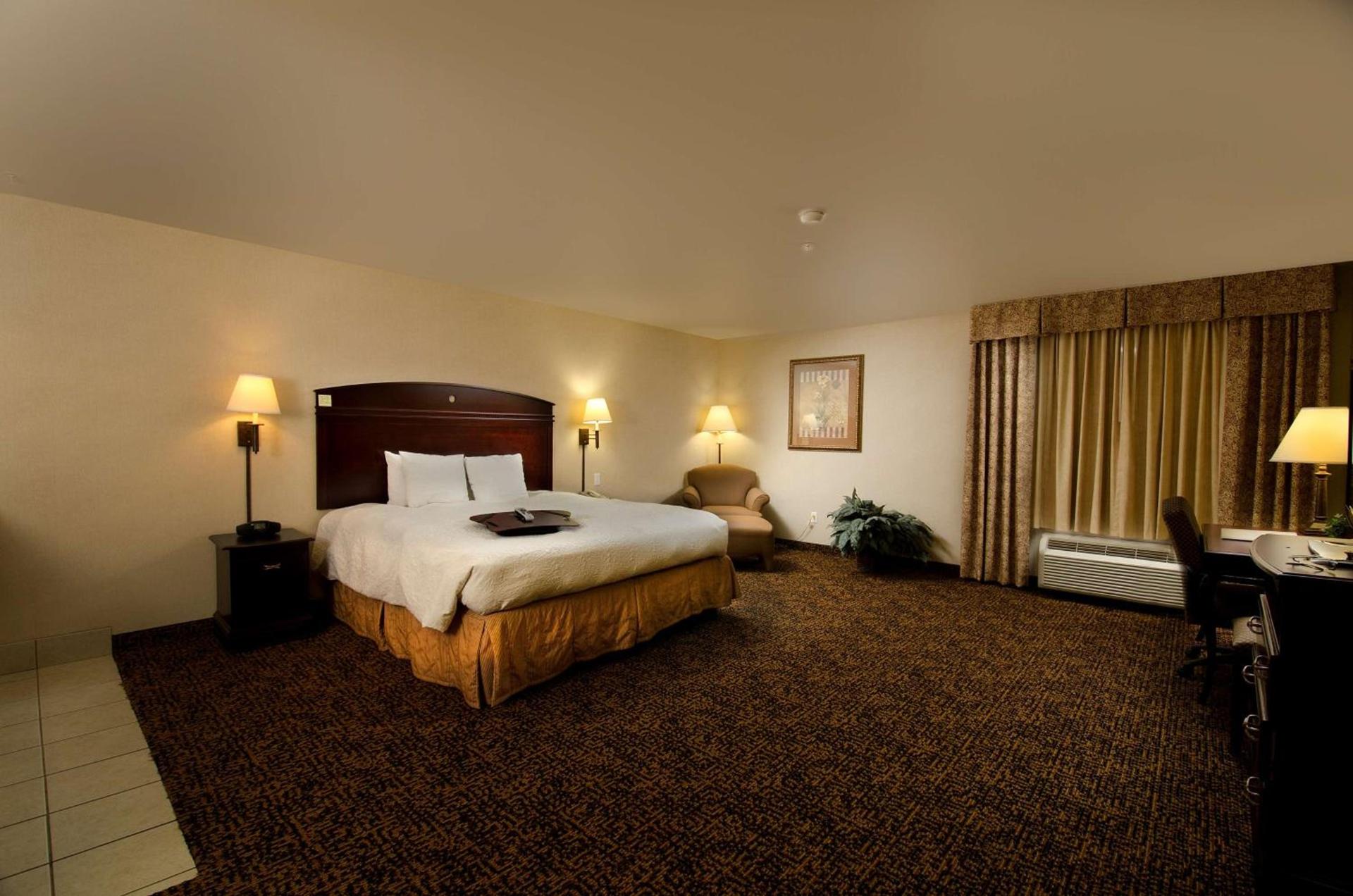 Hampton Inn & Suites Gallup photo 15