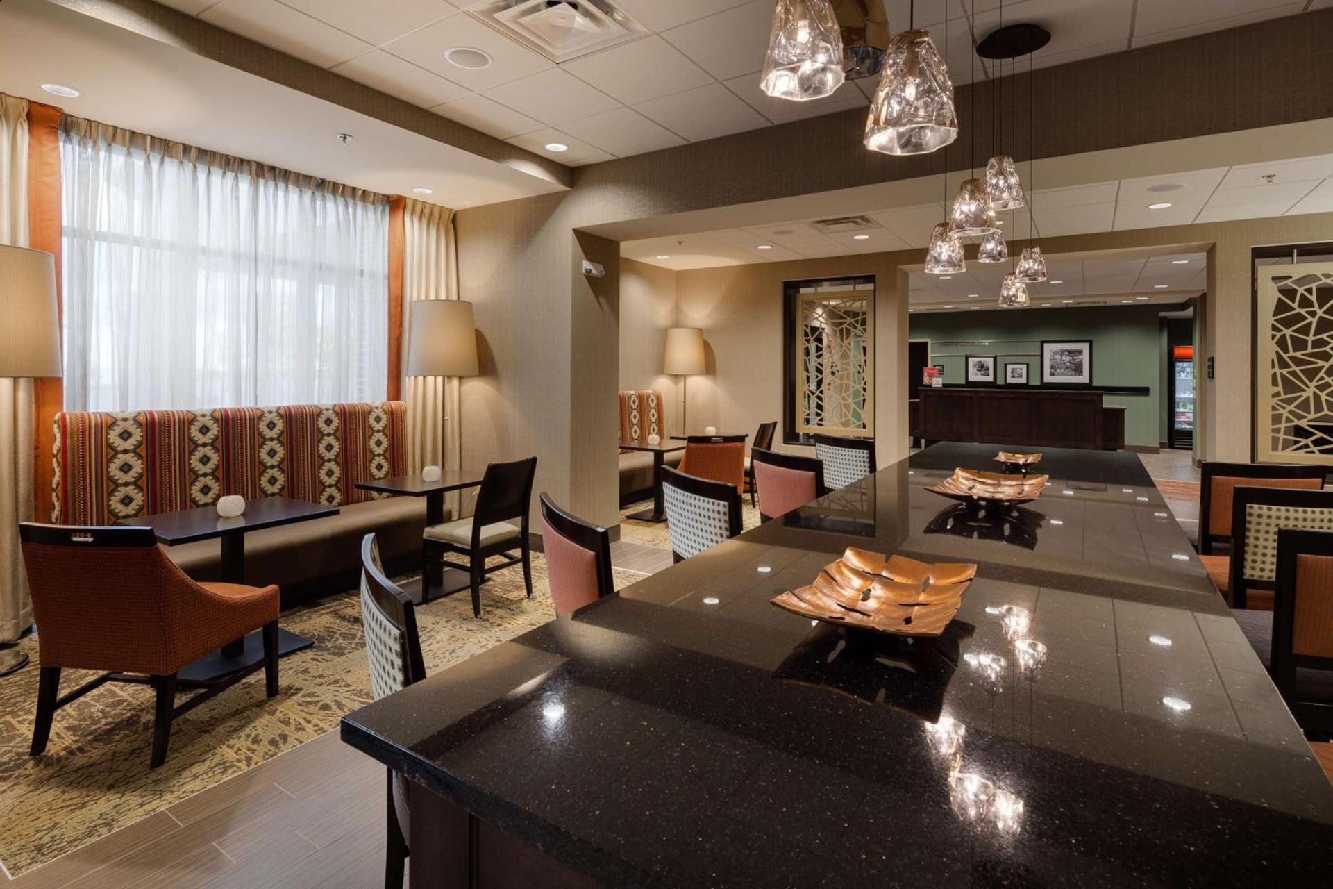 Hampton Inn Morristown, I-81, TN photo 8
