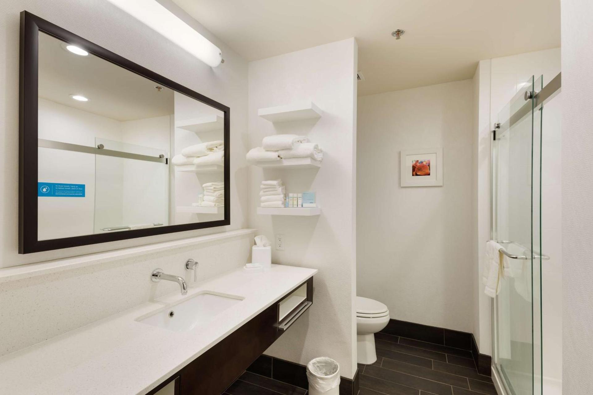 Hampton Inn Morristown, I-81, TN photo 16