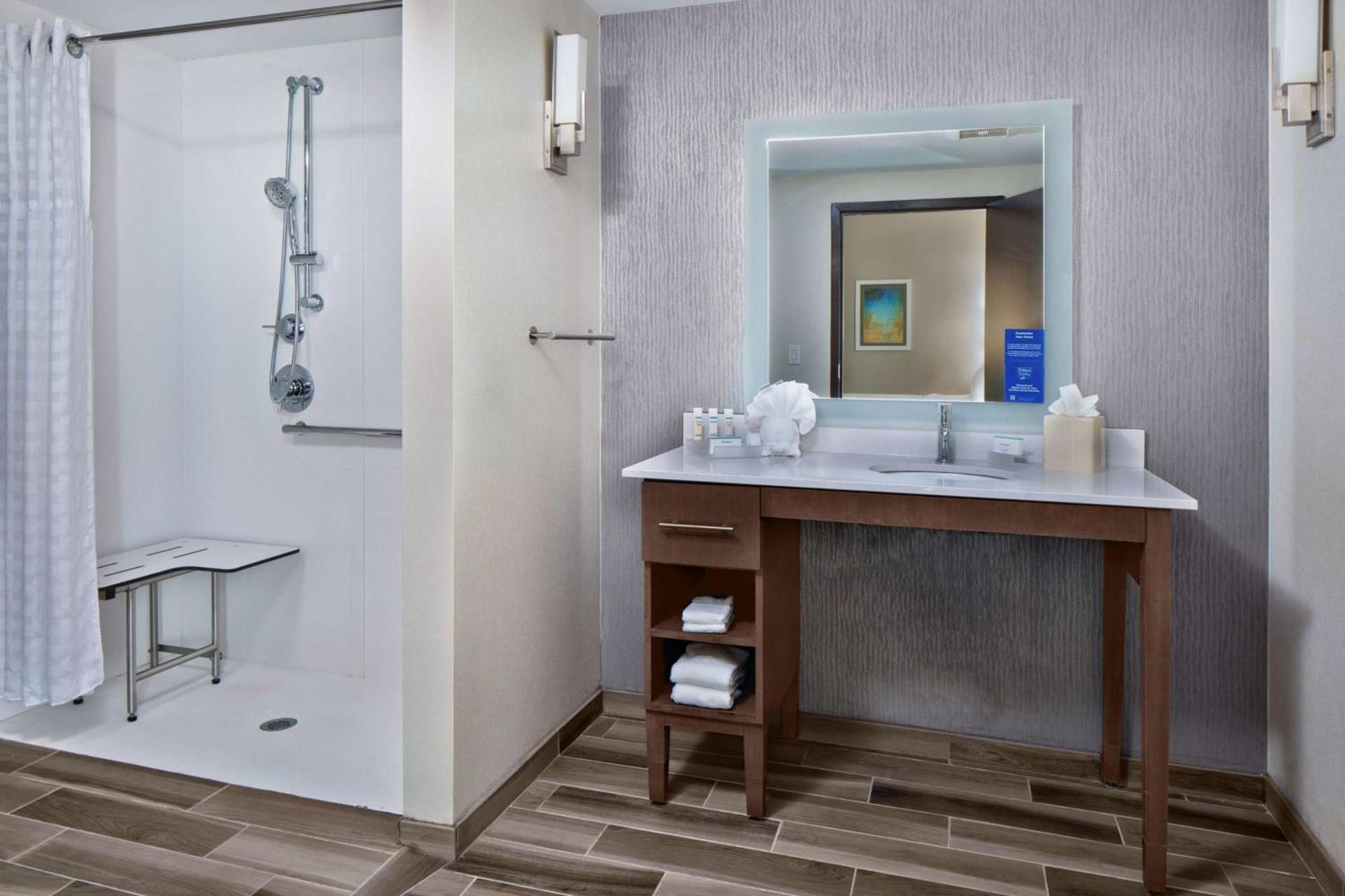 Homewood Suites By Hilton Greensboro Wendover, Nc photo 12