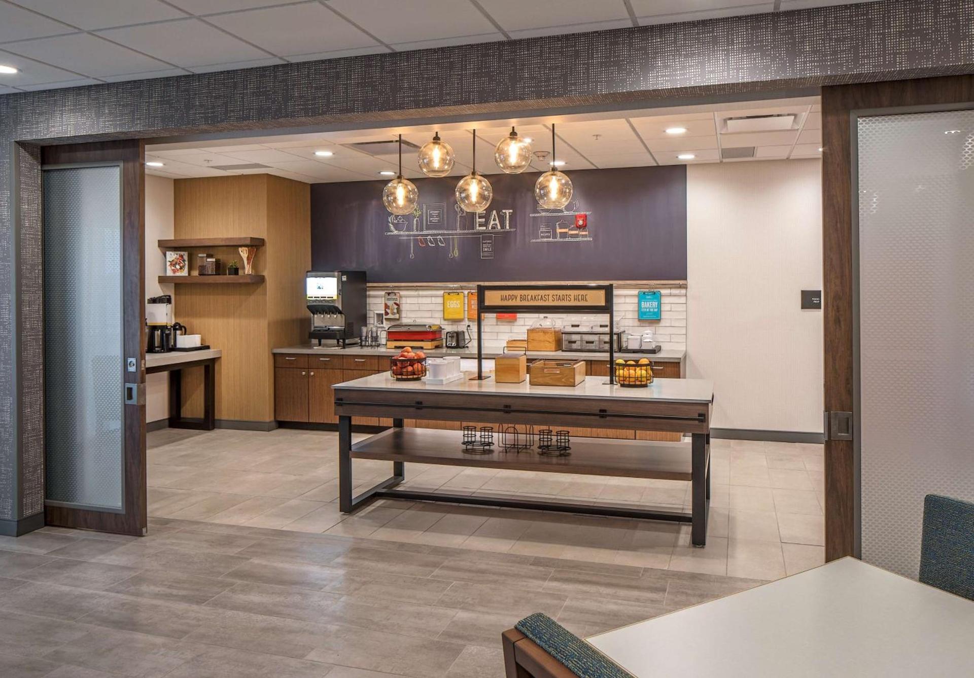Hampton Inn Hastings photo 9