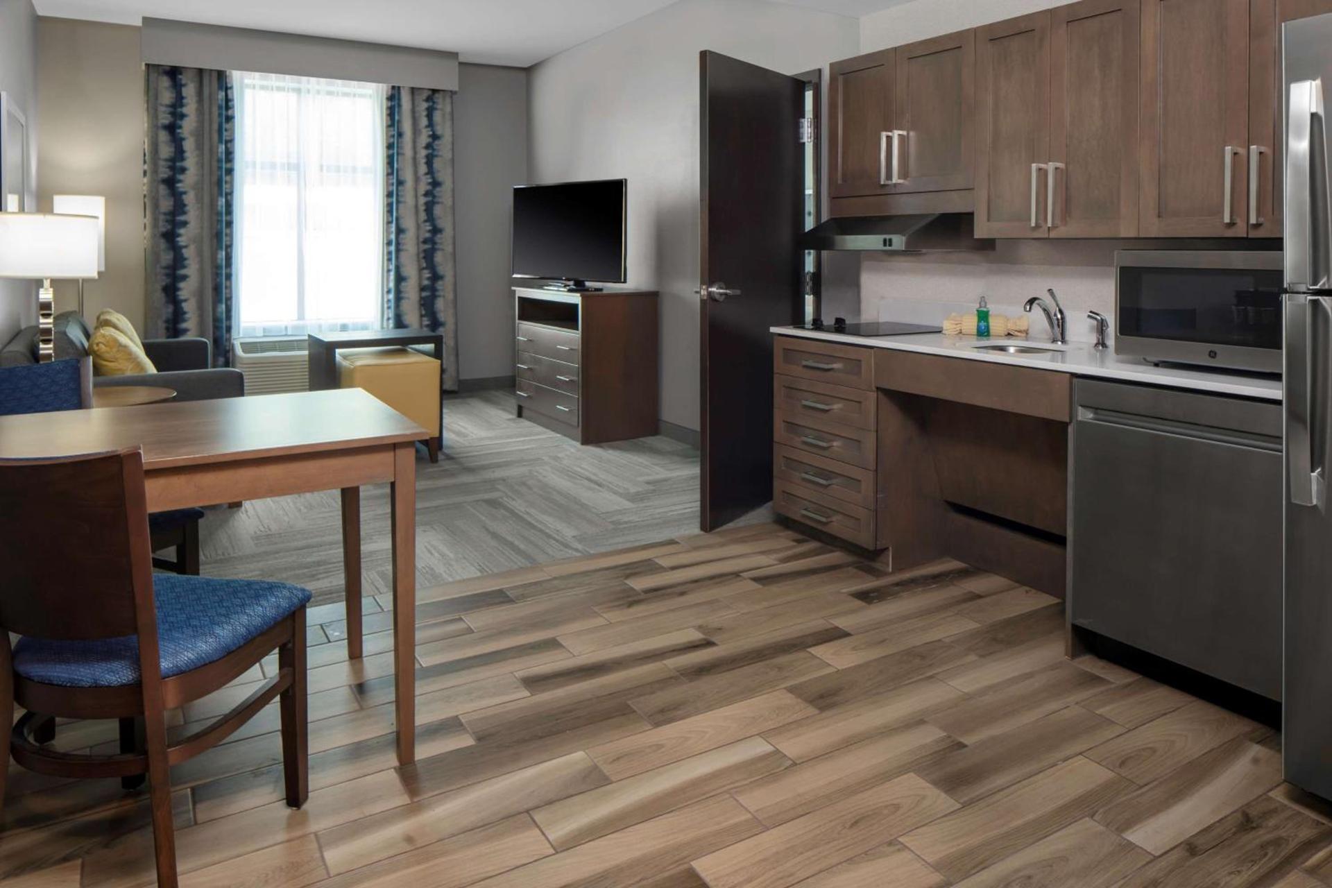 Homewood Suites By Hilton Greensboro Wendover, Nc photo 17