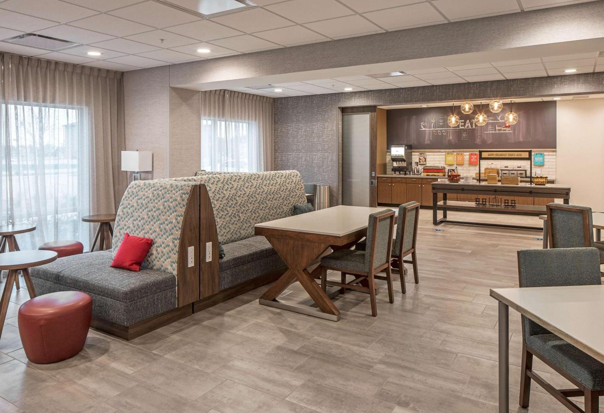 Hampton Inn Hastings photo 8