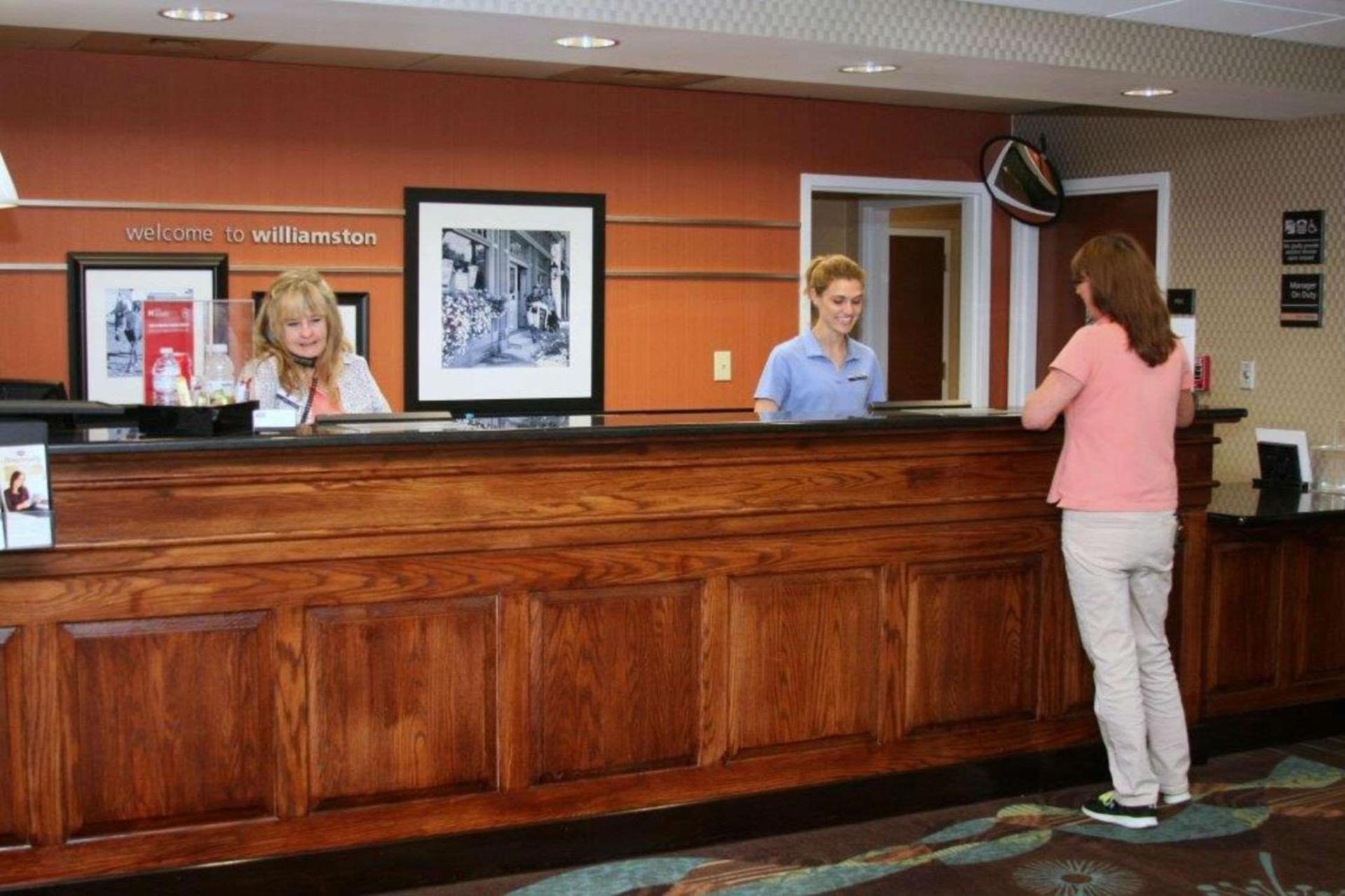 Hampton Inn Williamston photo 15