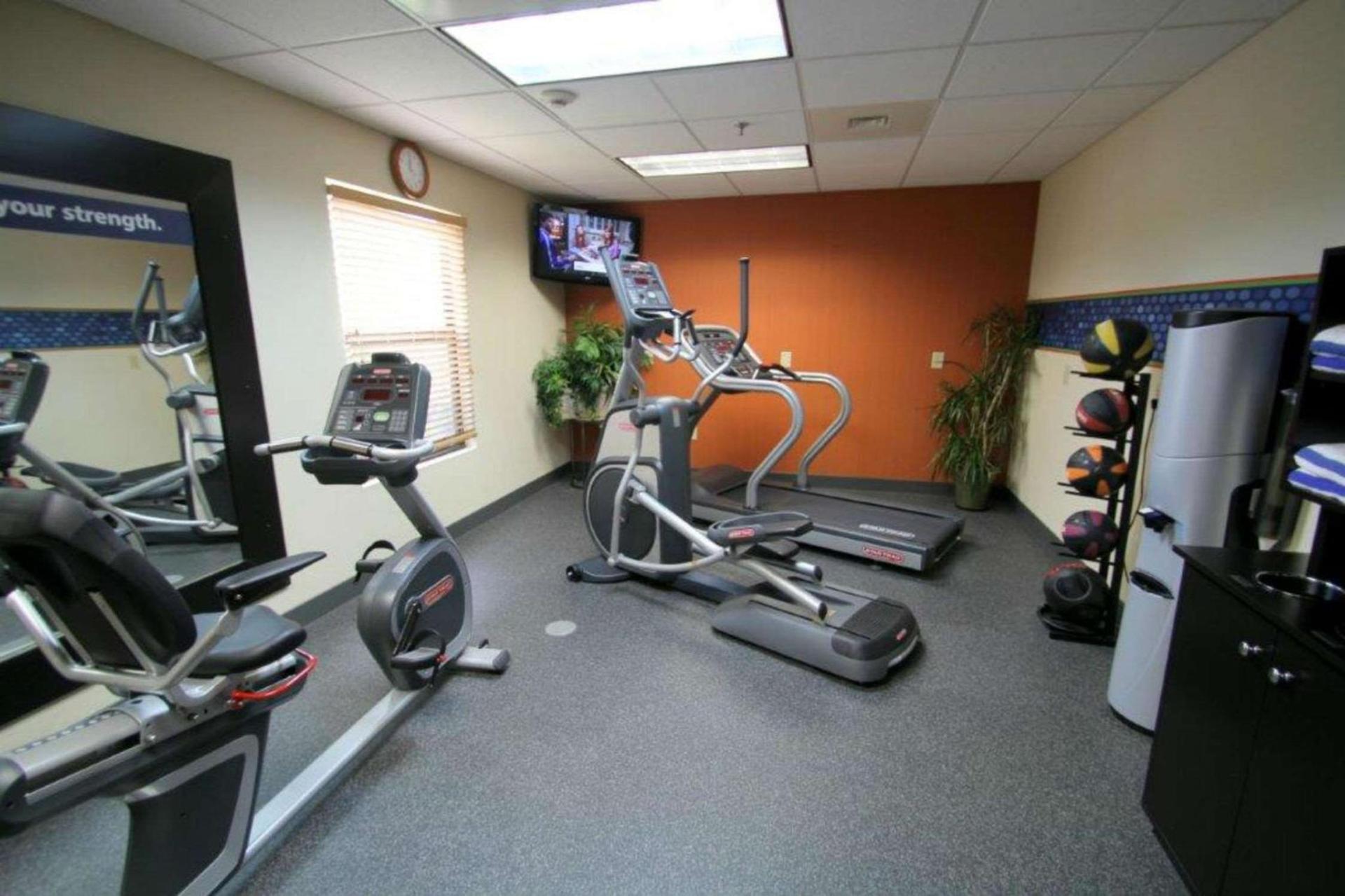 Hampton Inn Williamston photo 6
