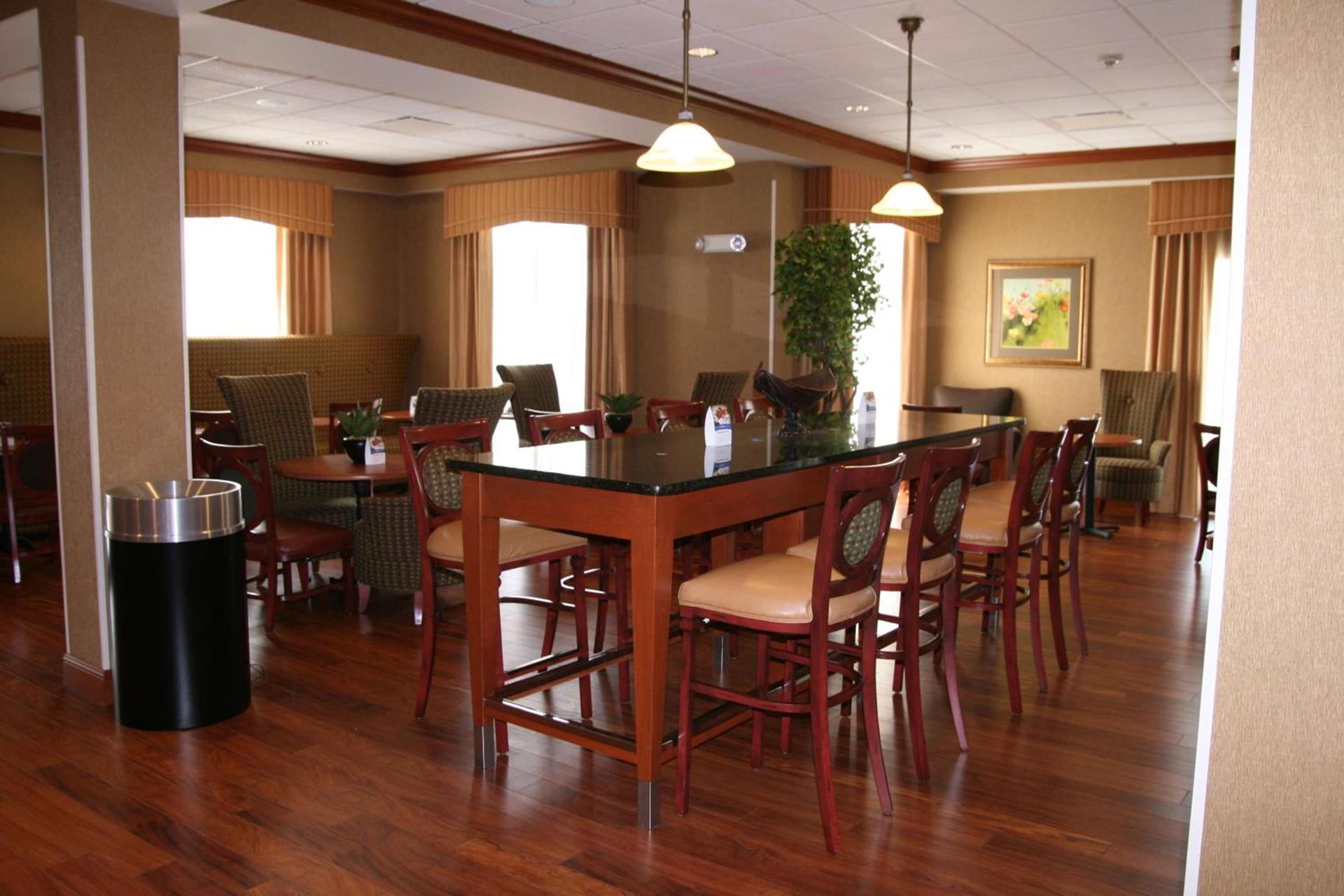 Hampton Inn Mountain Home photo 2