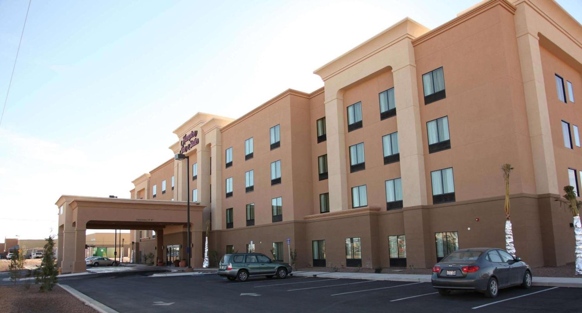 Hampton Inn & Suites Carlsbad photo 3