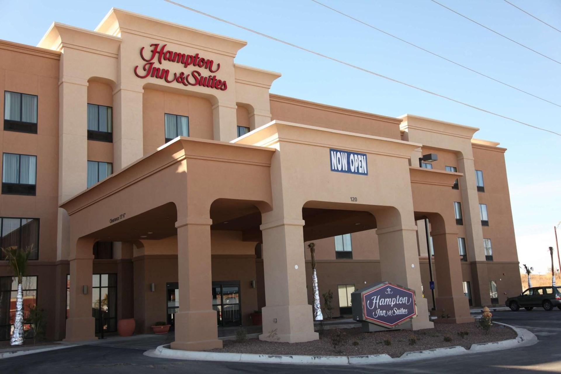 Hampton Inn & Suites Carlsbad photo 4