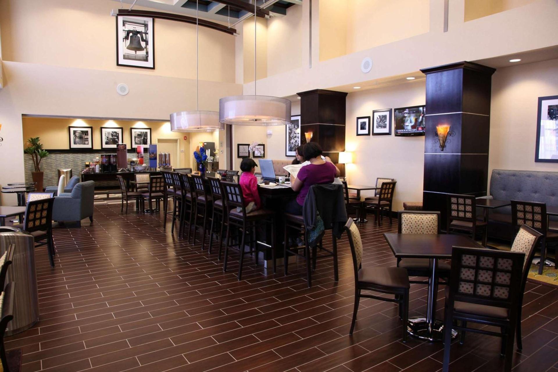 Hampton Inn & Suites Carlsbad photo 6