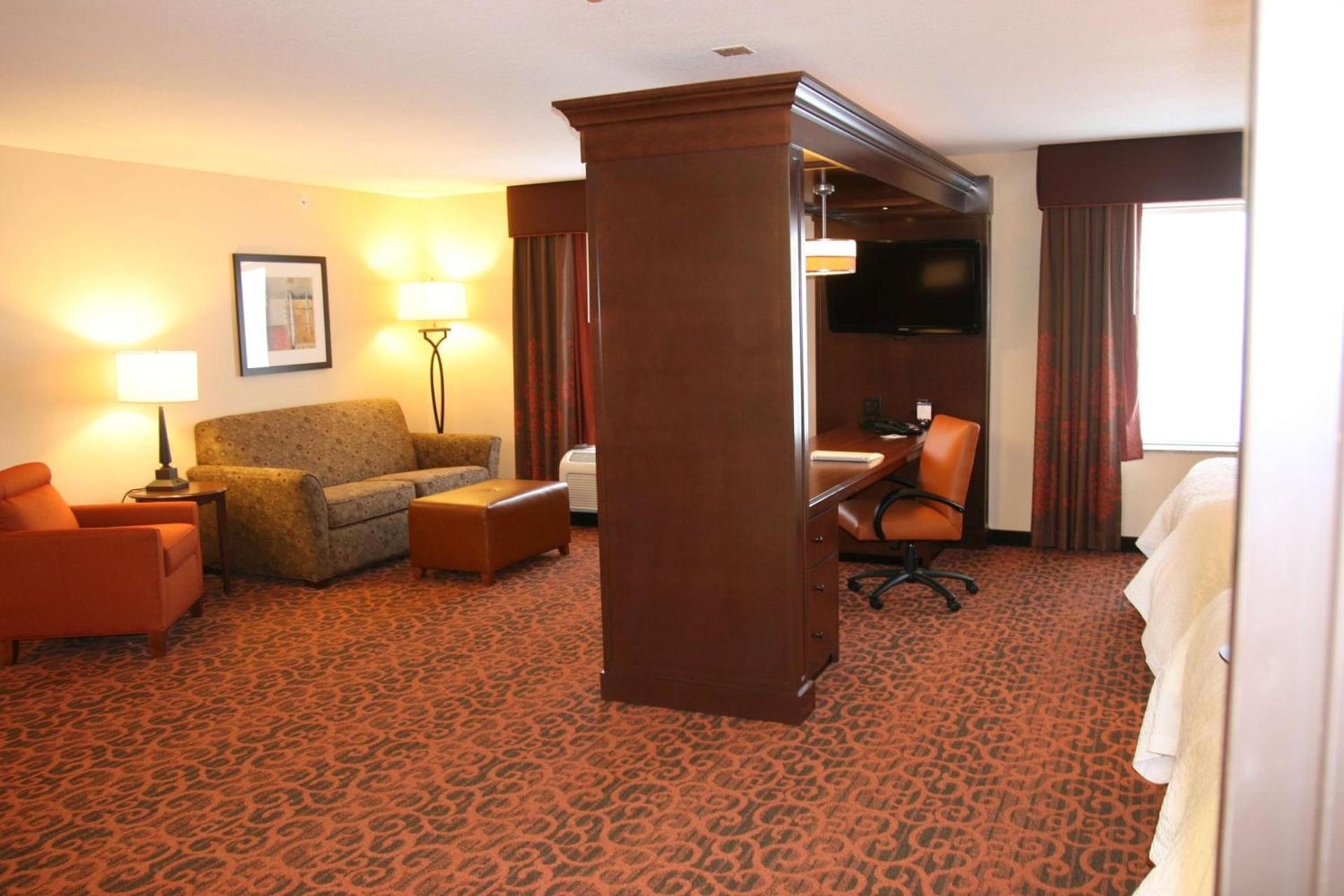 Hampton Inn and Suites Peru photo 7