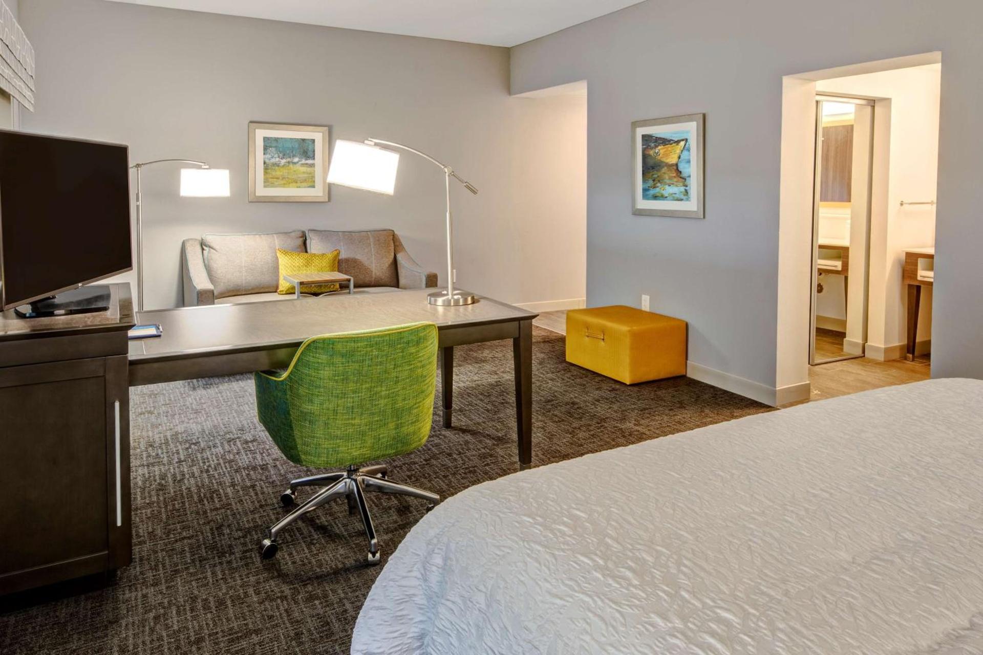 Hampton Inn & Suites San Jose Airport photo 13