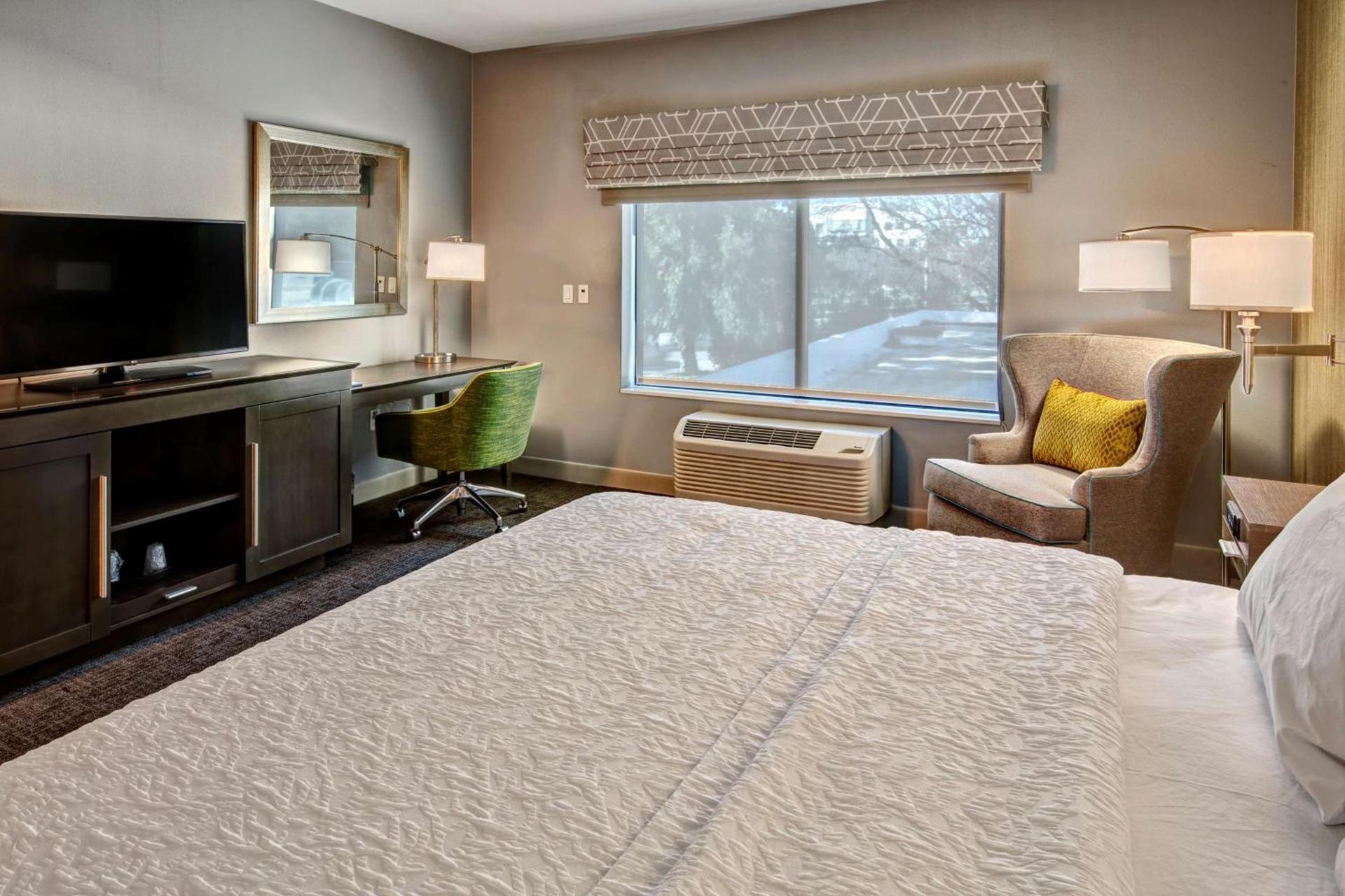 Hampton Inn & Suites San Jose Airport photo 18