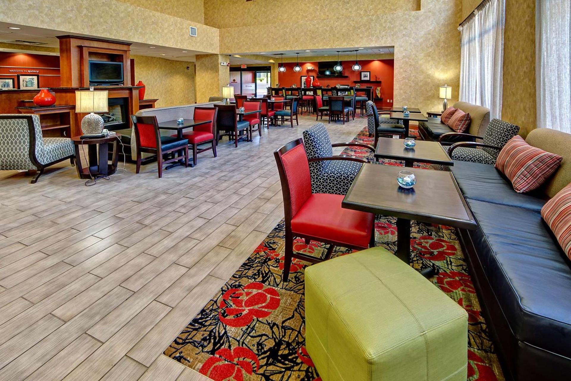 Hampton Inn Quincy photo 3