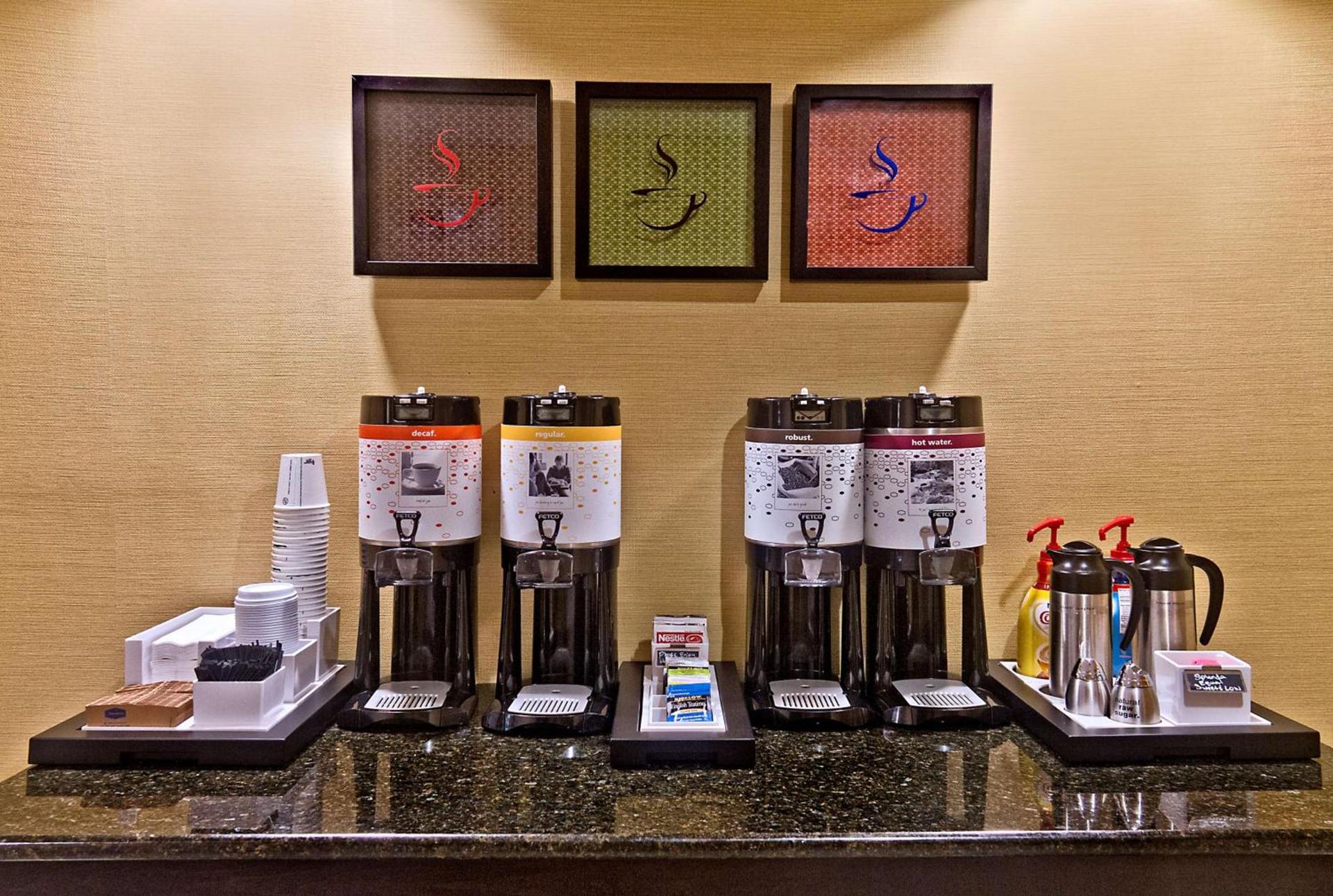 Hampton Inn Quincy photo 9