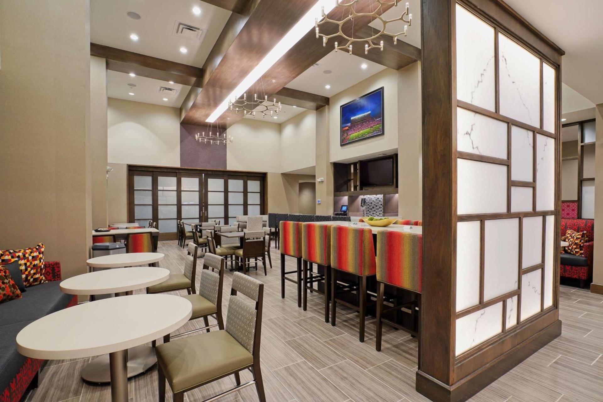Hampton Inn & Suites Lubbock University, Tx photo 3