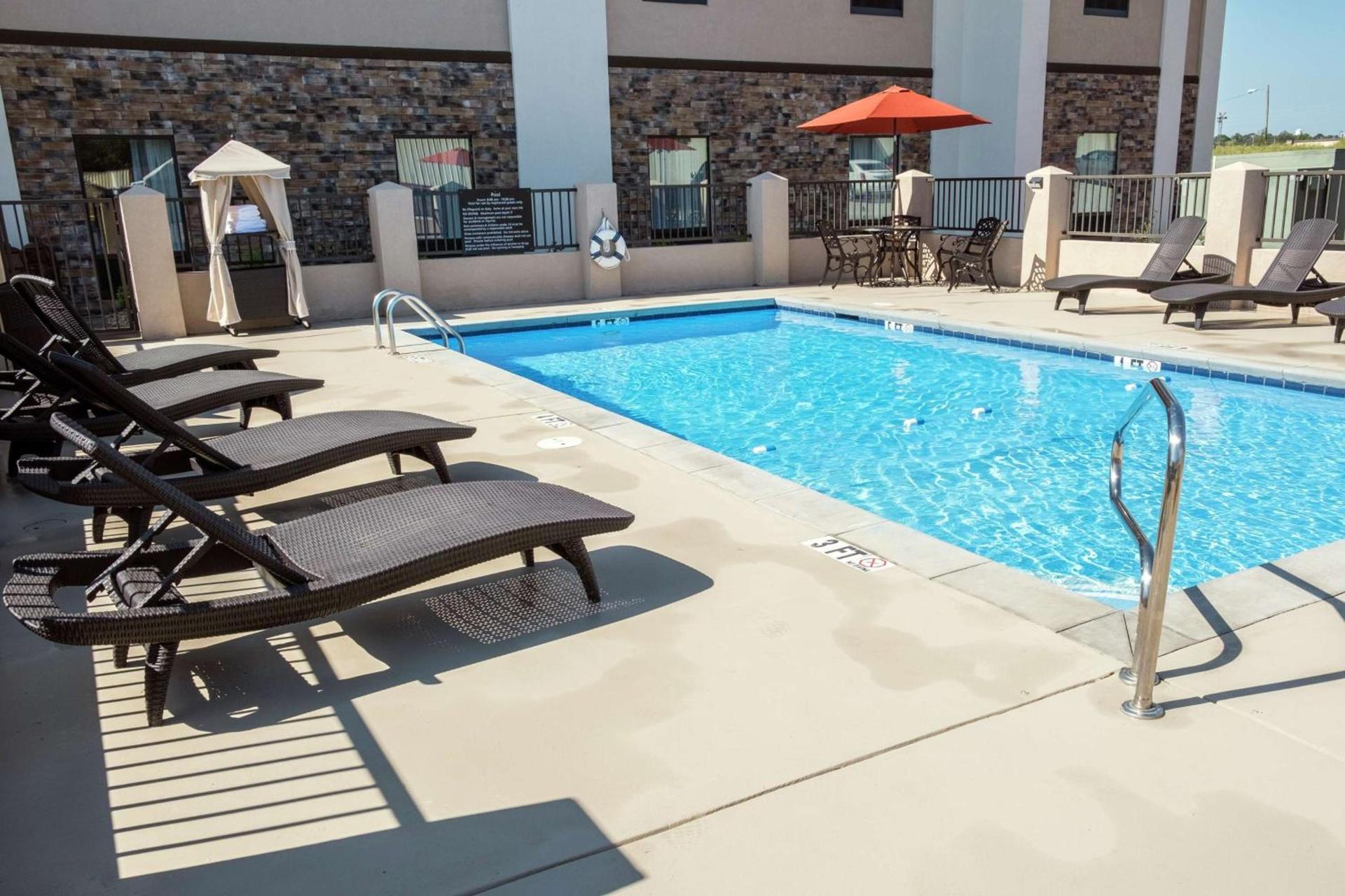 Hampton Inn Hartwell Ga photo 5