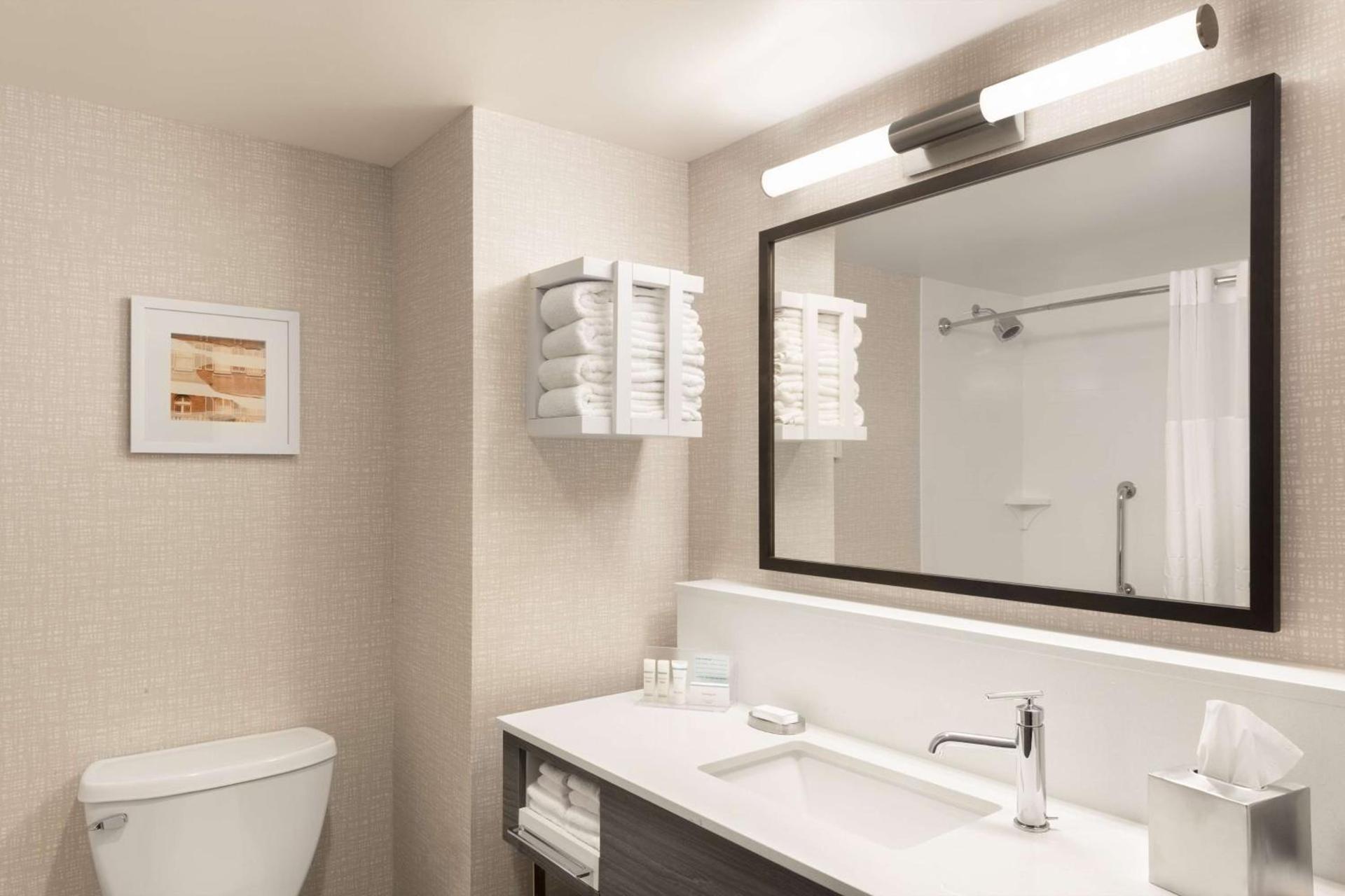 Hampton Inn & Suites St Charles Old Town Area, Mo photo 8