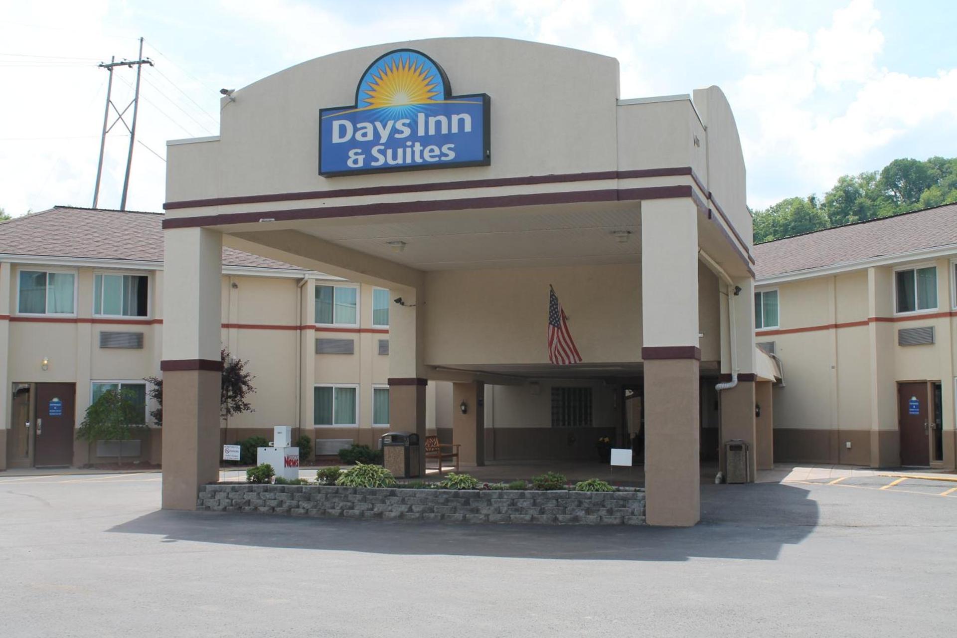Days Inn & Suites by Wyndham Bridgeport - Clarksburg photo 17