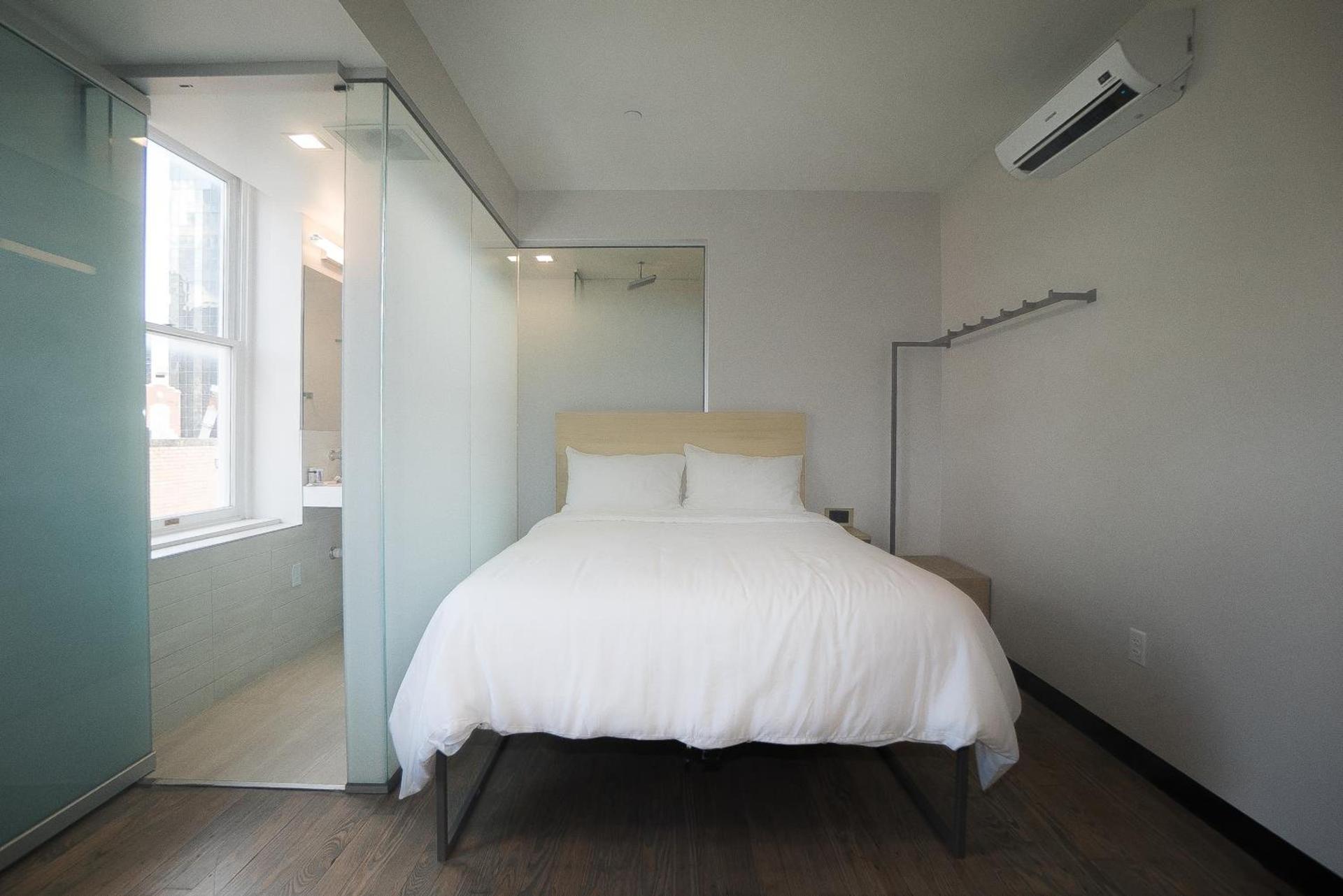 SOVA Micro-Room & Social Hotel photo 17