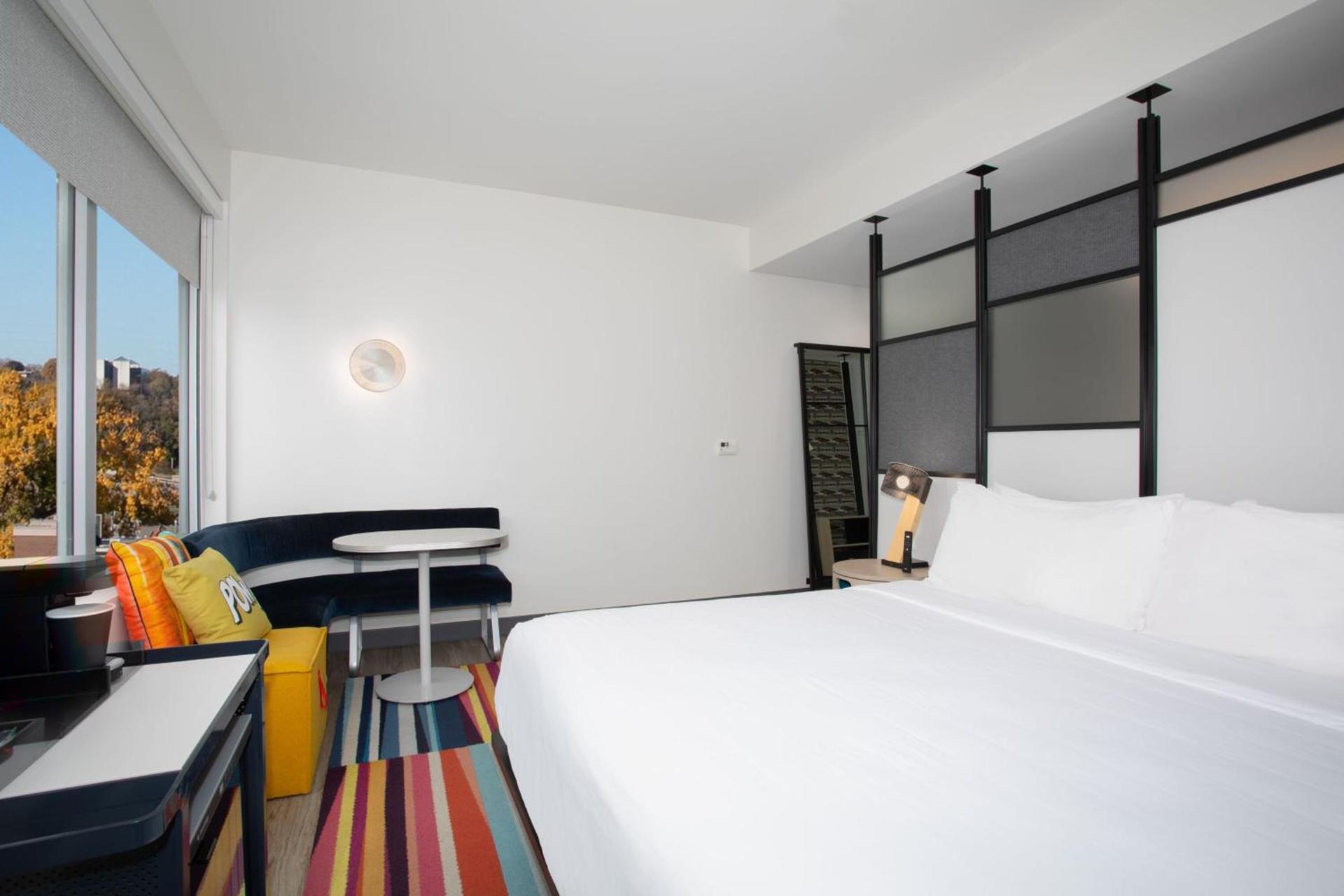Aloft by Marriott Omaha Aksarben Village photo 6