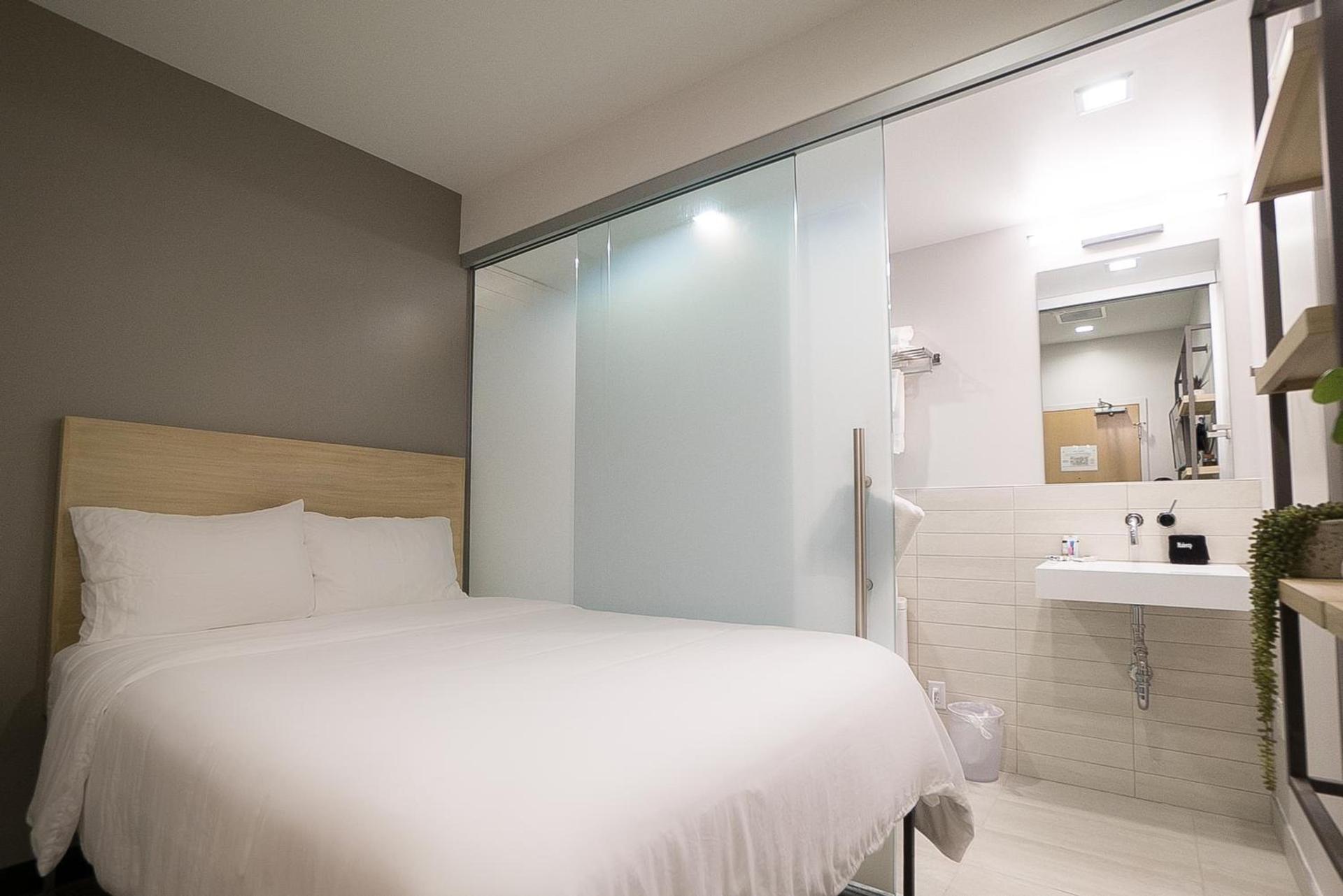 SOVA Micro-Room & Social Hotel photo 21