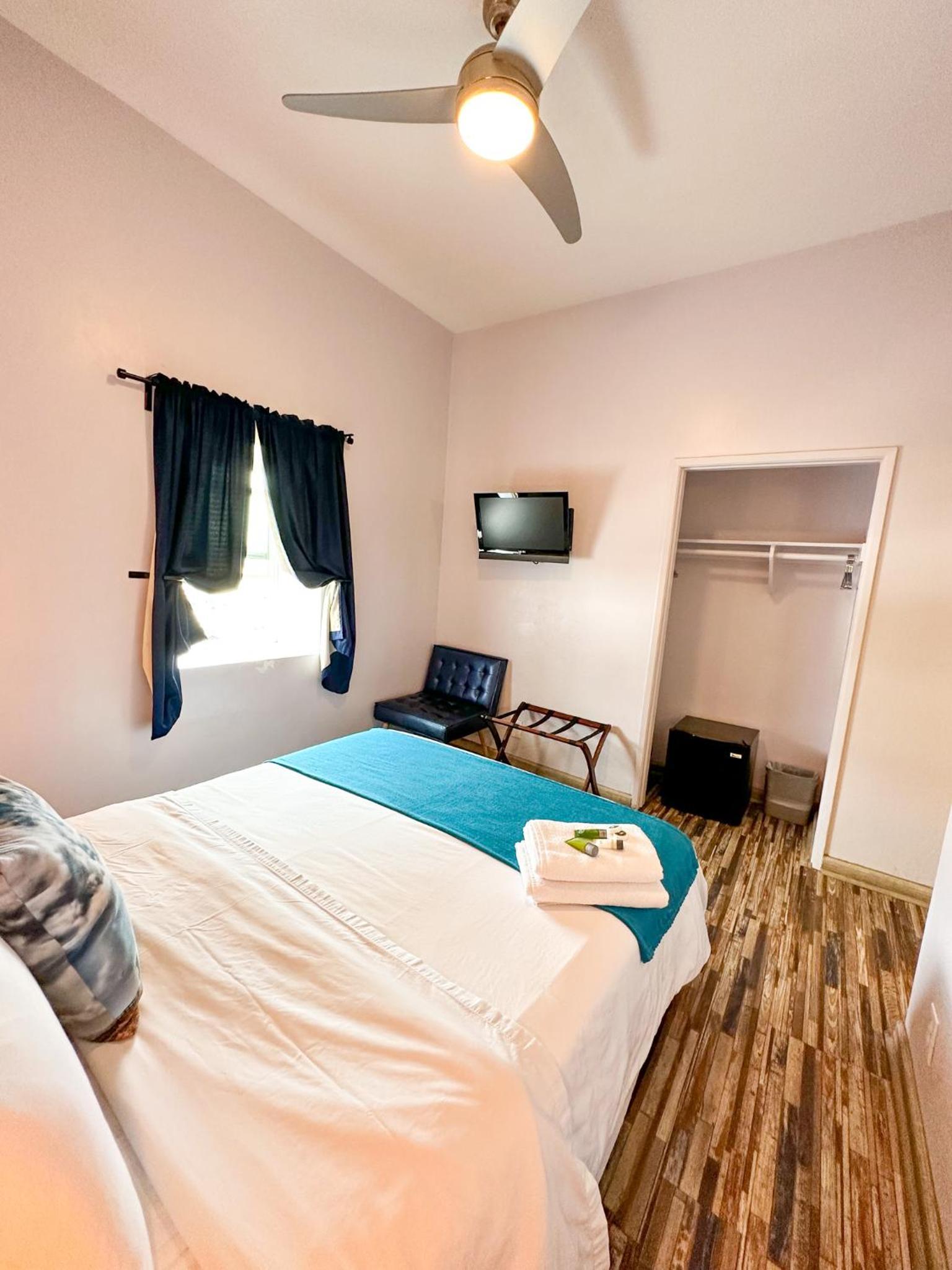Samesun Venice Beach Hotel & Hostel photo 9