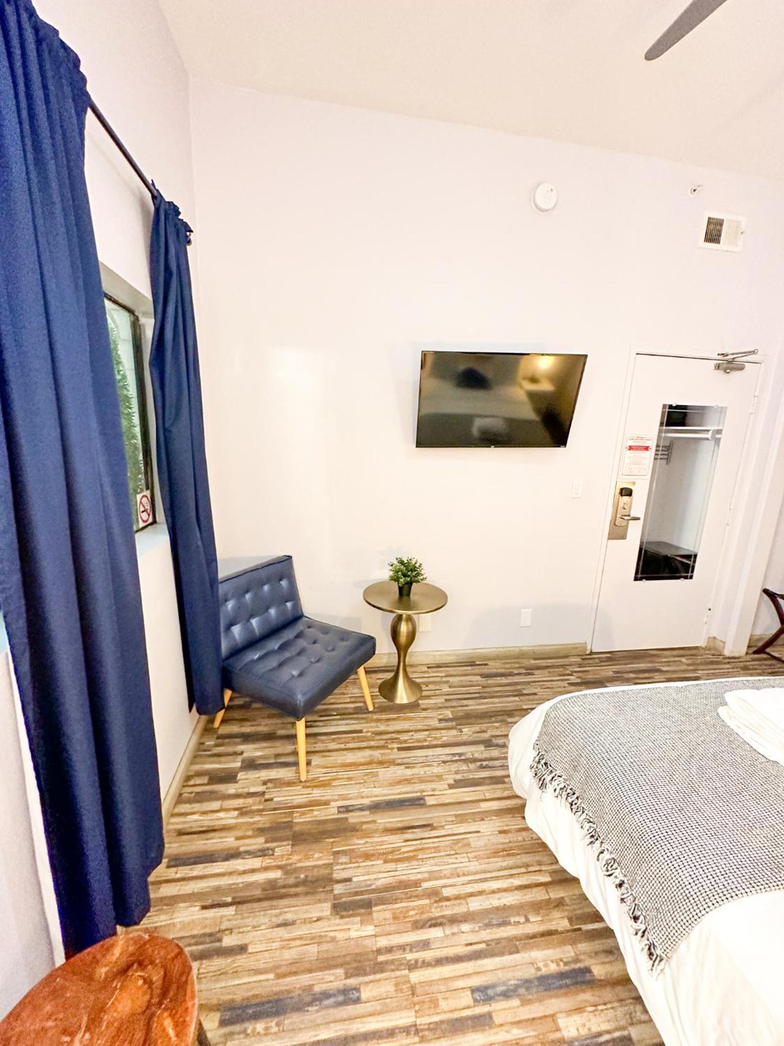 Samesun Venice Beach Hotel & Hostel photo 33