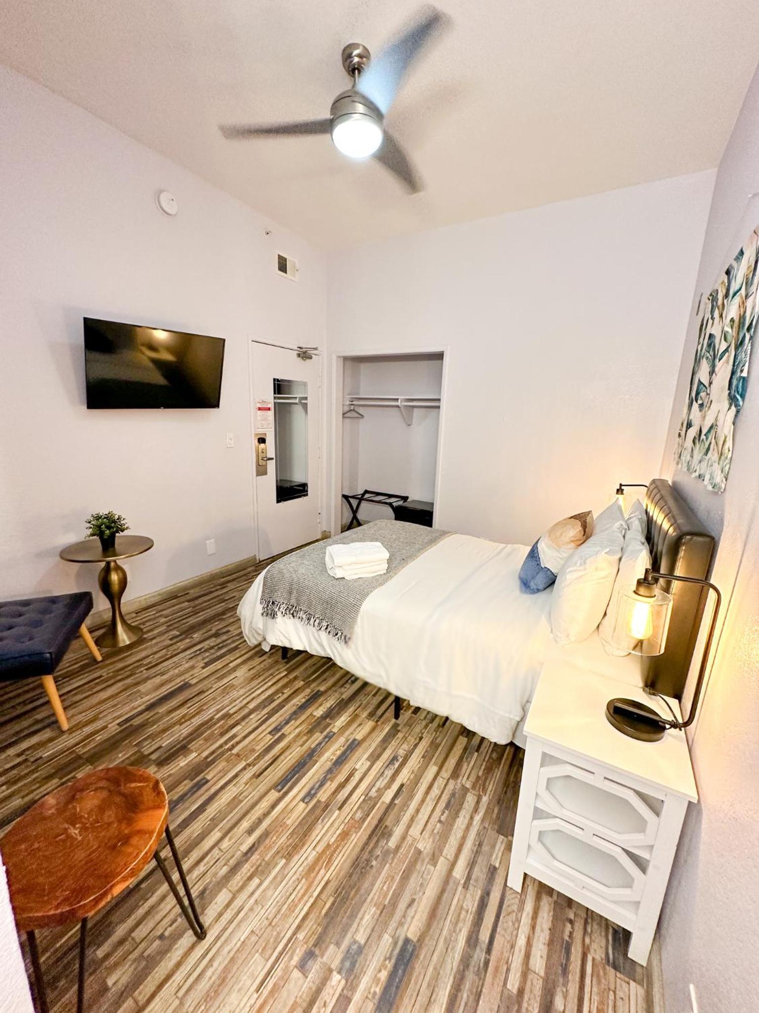 Samesun Venice Beach Hotel & Hostel photo 38